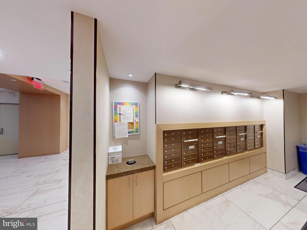 Rockville, Maryland, 20852, United States, 2 Bedrooms Bedrooms, ,2 BathroomsBathrooms,Residential,For Sale,1861250