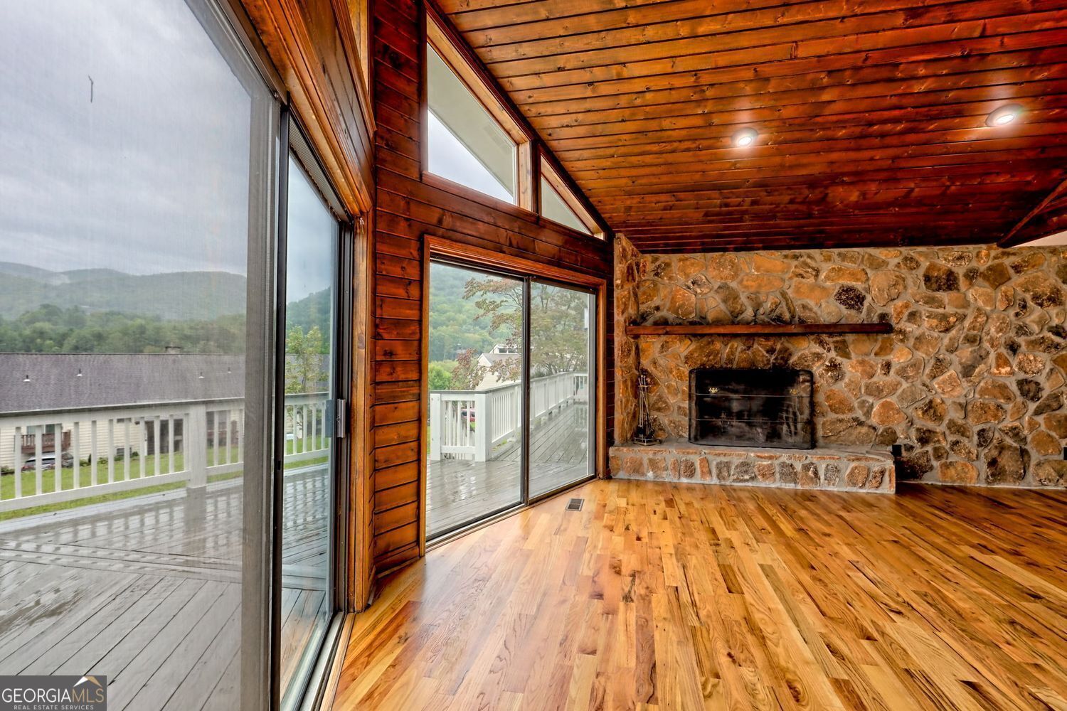 Dillard, Georgia, 30537, United States, 3 Bedrooms Bedrooms, ,2 BathroomsBathrooms,Residential,For Sale,1913990