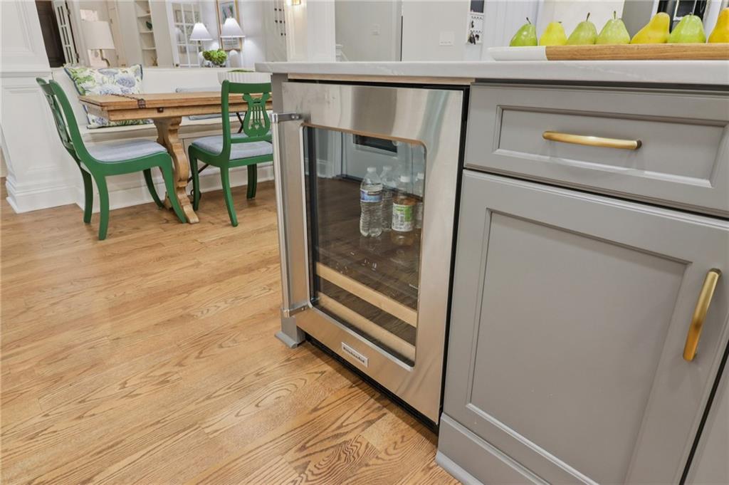 Alpharetta, Georgia, 30009, United States, 5 Bedrooms Bedrooms, ,4 BathroomsBathrooms,Residential,For Sale,1976407