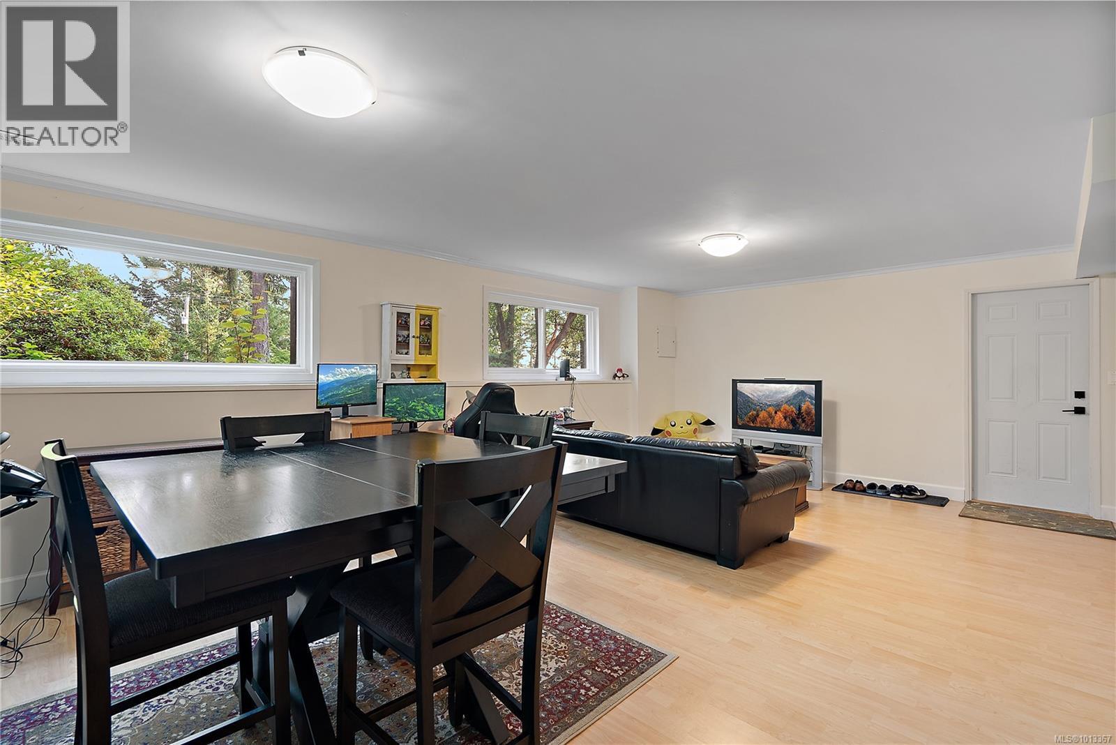 NORTH SAANICH, British Columbia, V8L 5L5, CA, 5 Bedrooms Bedrooms, ,4 BathroomsBathrooms,Residential,For Sale,1946996