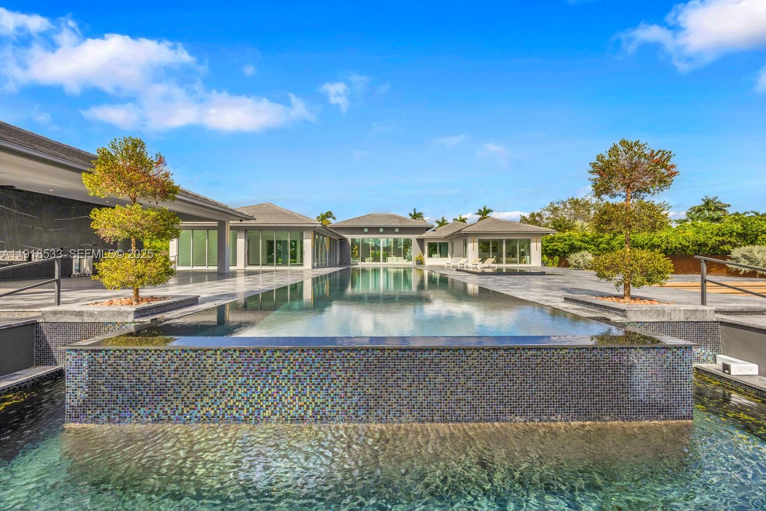 Miami, Florida, 33173, United States, 6 Bedrooms Bedrooms, ,7 BathroomsBathrooms,Residential,For Sale,2001798