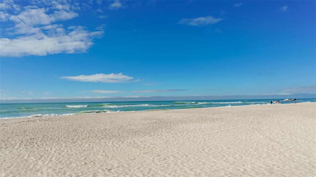 Bradenton, Florida, 34210, United States, 2 Bedrooms Bedrooms, ,3 BathroomsBathrooms,Residential,For Sale,1793424