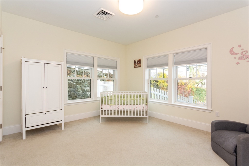 Winchester, Massachusetts, 01890, United States, 2 Bedrooms Bedrooms, ,2 BathroomsBathrooms,Residential,For Sale,1989425