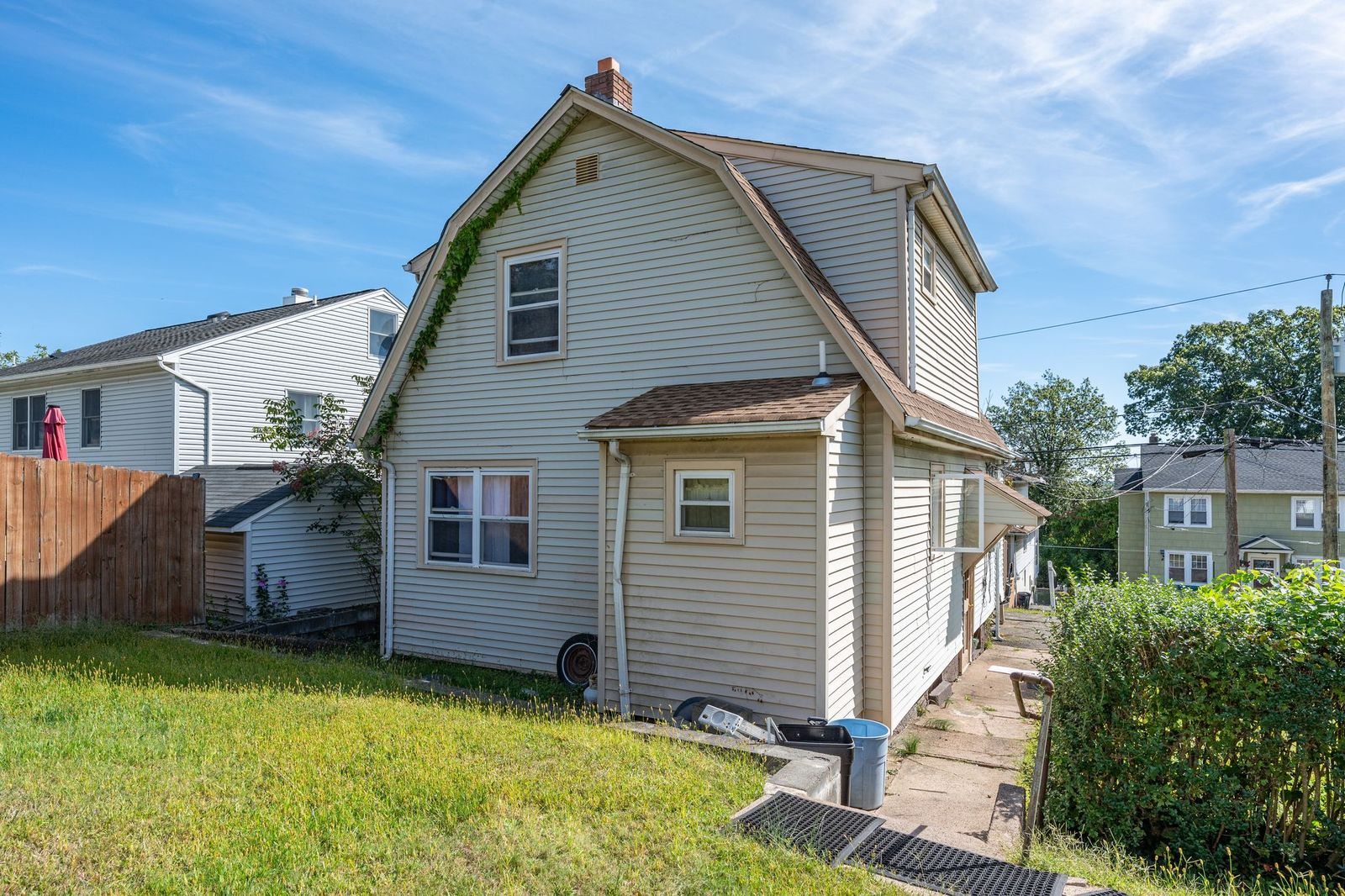 Haledon Boro, New Jersey, 07508, United States, 4 Bedrooms Bedrooms, ,3 BathroomsBathrooms,Residential,For Sale,1978211