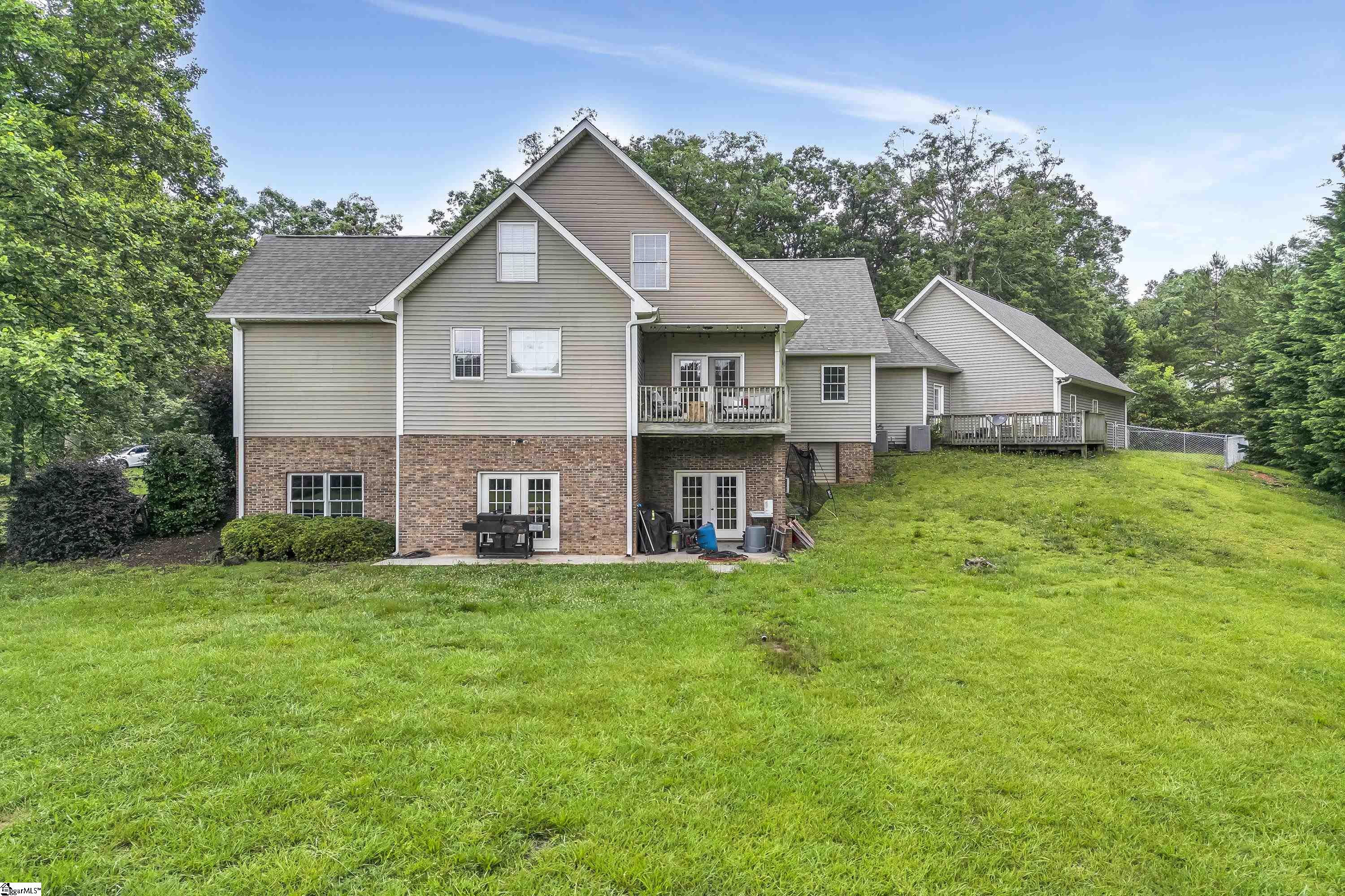 Landrum, South Carolina, 29356, United States, 5 Bedrooms Bedrooms, ,3 BathroomsBathrooms,Residential,For Sale,1868751