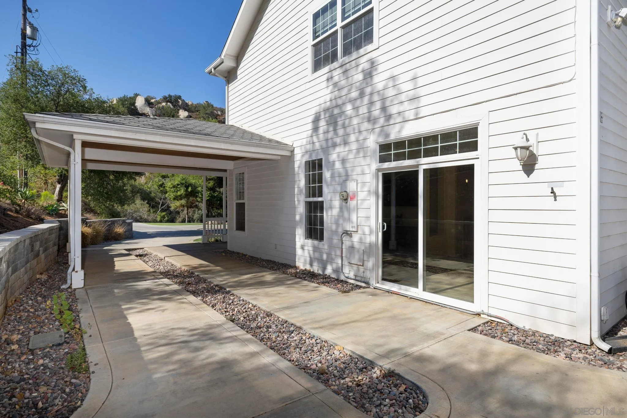 El Cajon, California, 92021, United States, 3 Bedrooms Bedrooms, ,3 BathroomsBathrooms,Residential,For Sale,1942196