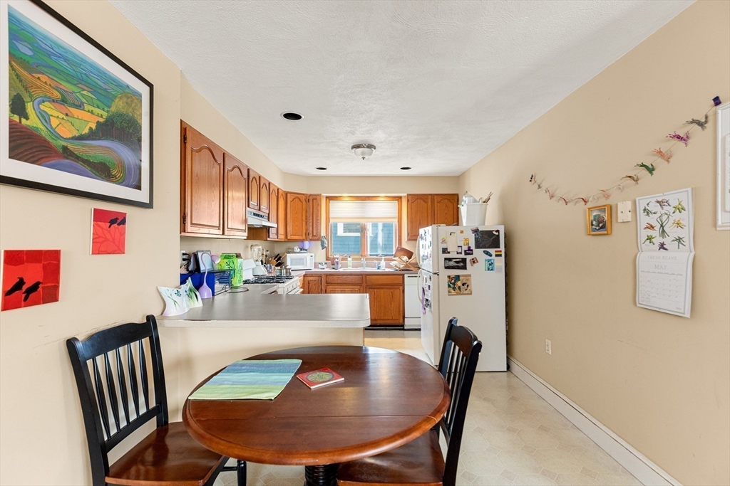 Malden, Massachusetts, 02148, United States, 8 Bedrooms Bedrooms, ,3 BathroomsBathrooms,Residential,For Sale,2049419
