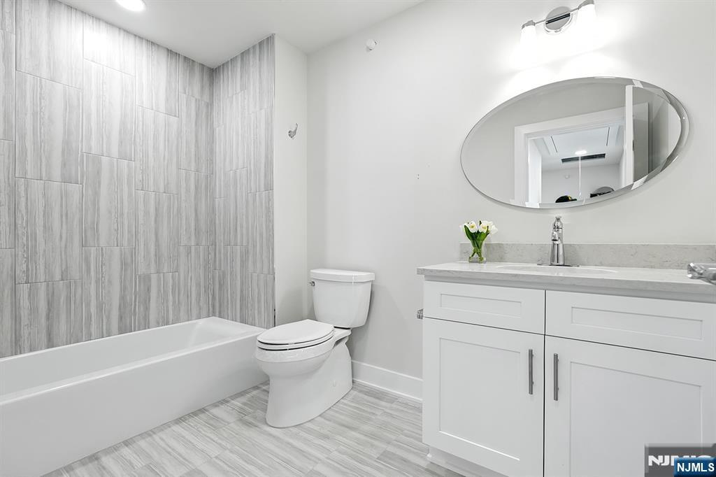 North Arlington, New Jersey, 07031, United States, 2 Bedrooms Bedrooms, ,2 BathroomsBathrooms,Residential,For Sale,2009077