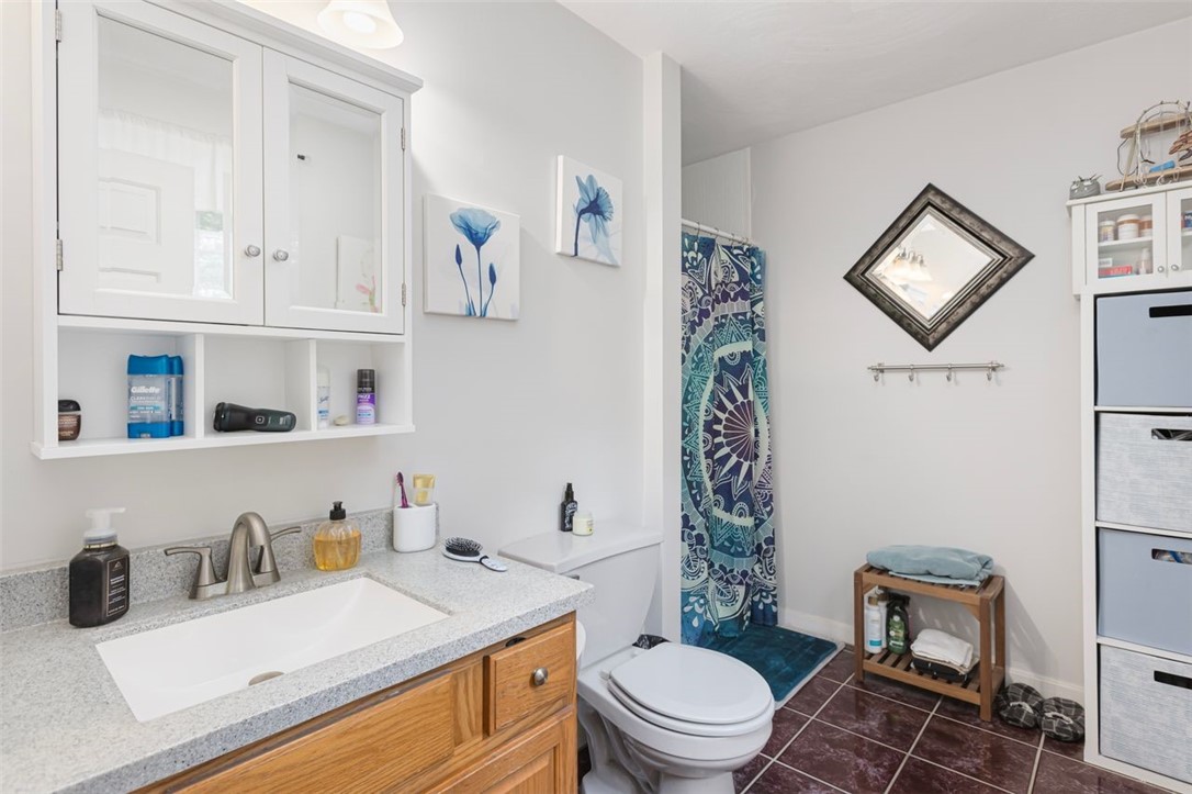 Coventry, Rhode Island, 02816, United States, 3 Bedrooms Bedrooms, ,3 BathroomsBathrooms,Residential,For Sale,1938841