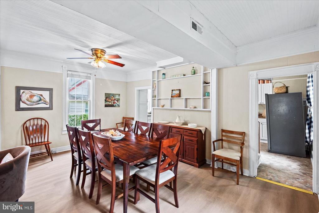 Colonial Beach, Virginia, 22443, United States, 4 Bedrooms Bedrooms, ,2 BathroomsBathrooms,Residential,For Sale,1926238