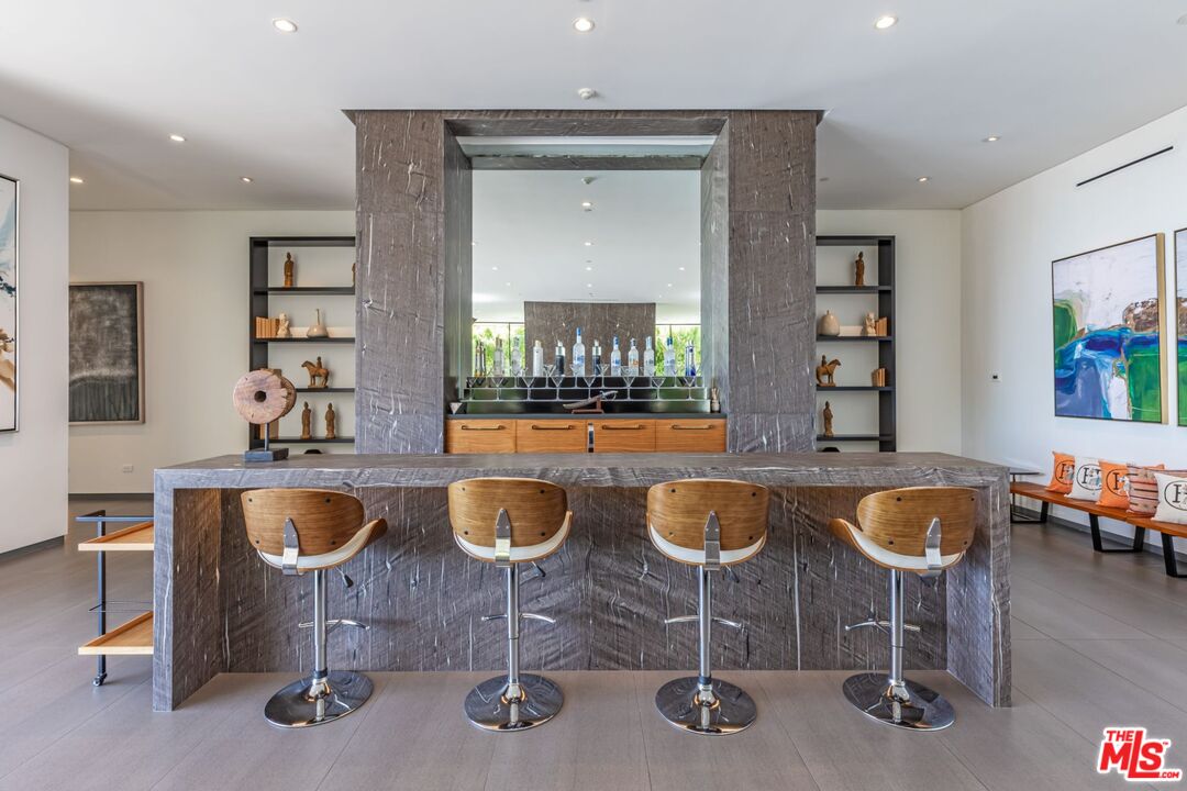 Beverly Hills, California, 90210, United States, 5 Bedrooms Bedrooms, ,9 BathroomsBathrooms,Residential,For Sale,1906570