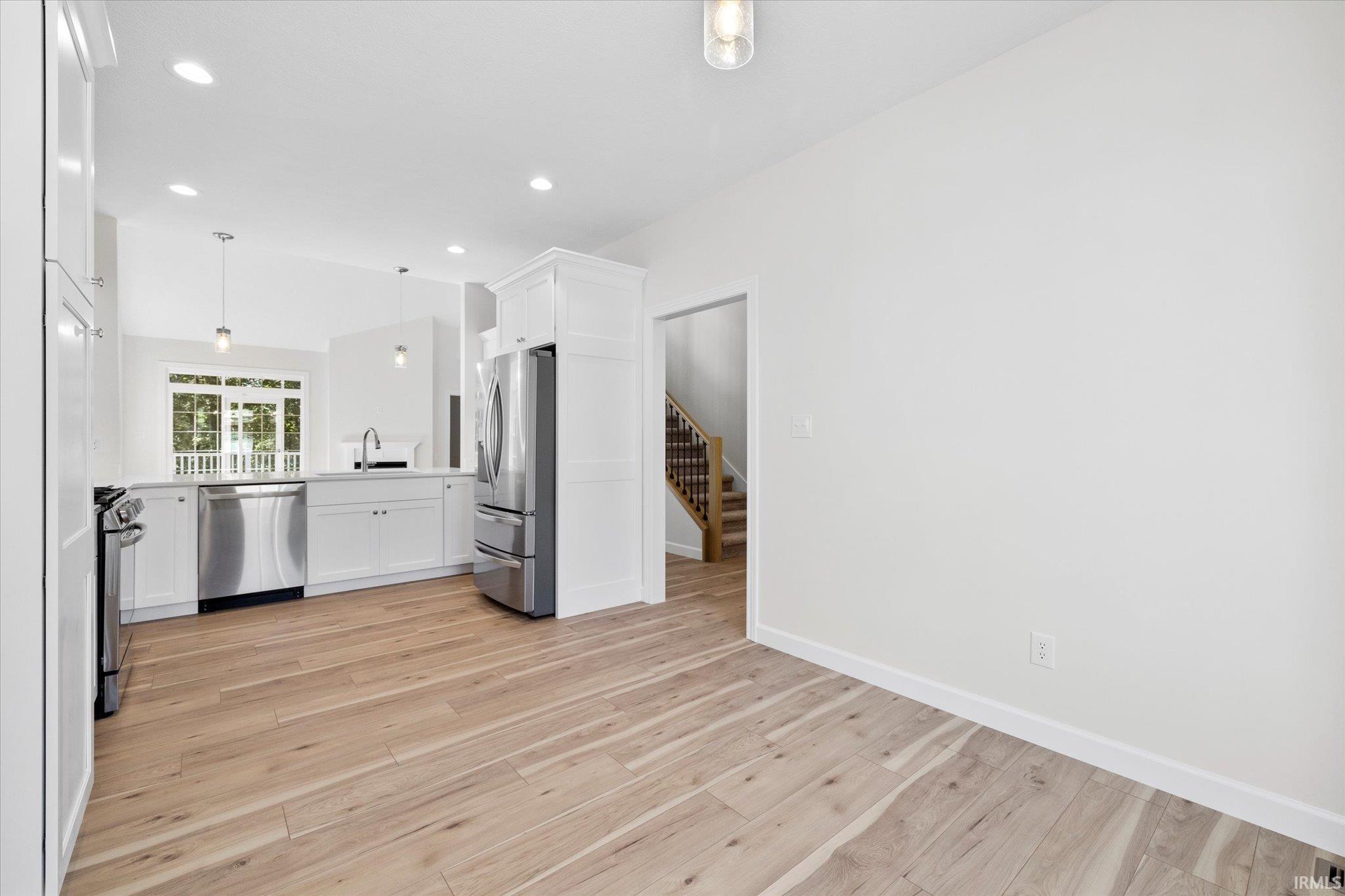 Bloomington, Indiana, 47401, United States, 3 Bedrooms Bedrooms, ,3 BathroomsBathrooms,Residential,For Sale,1977138