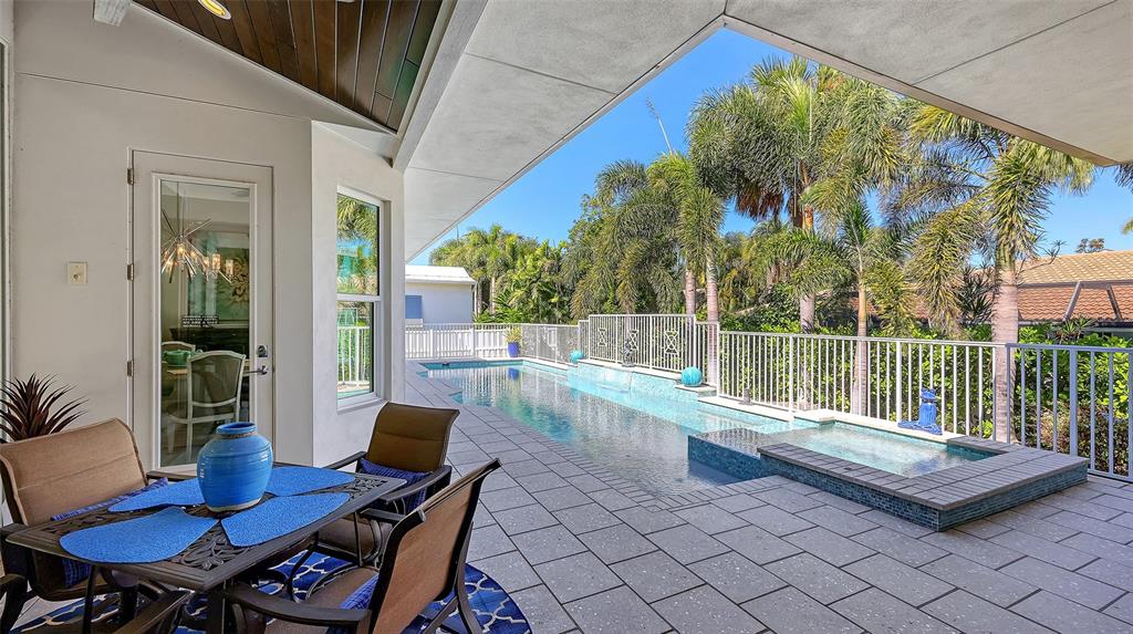 Sarasota, Florida, 34236, United States, 3 Bedrooms Bedrooms, ,4 BathroomsBathrooms,Residential,For Sale,1987814