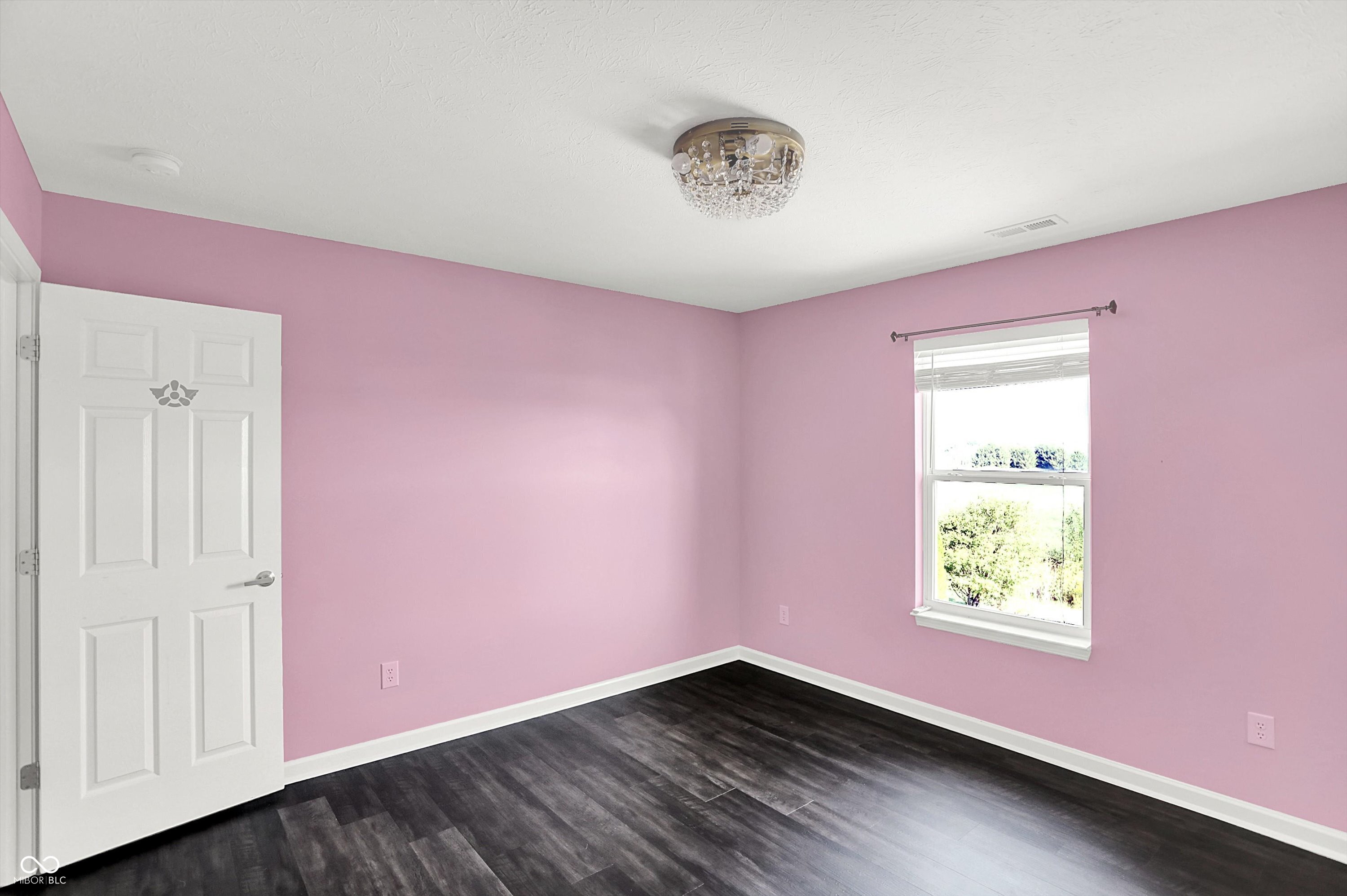 Bargersville, Indiana, 46106, United States, 5 Bedrooms Bedrooms, ,4 BathroomsBathrooms,Residential,For Sale,1975044