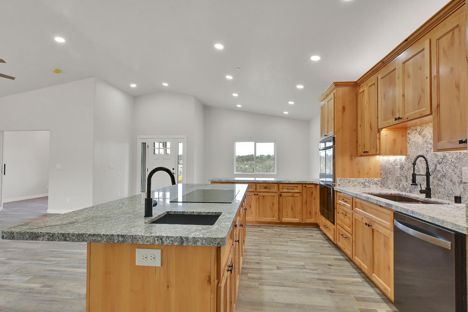 Loma Rica, California, 95901, United States, 3 Bedrooms Bedrooms, ,3 BathroomsBathrooms,Residential,For Sale,2005648