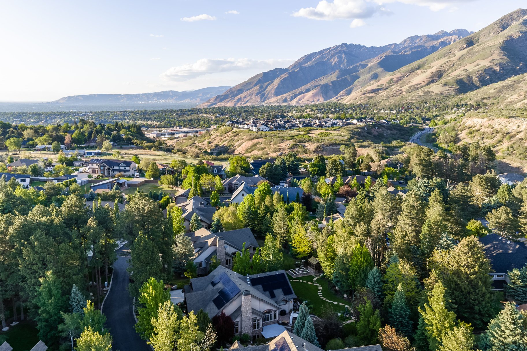  Private Gated Canyon Estate with Resort Grounds & Mountain Luxury - 物件實景