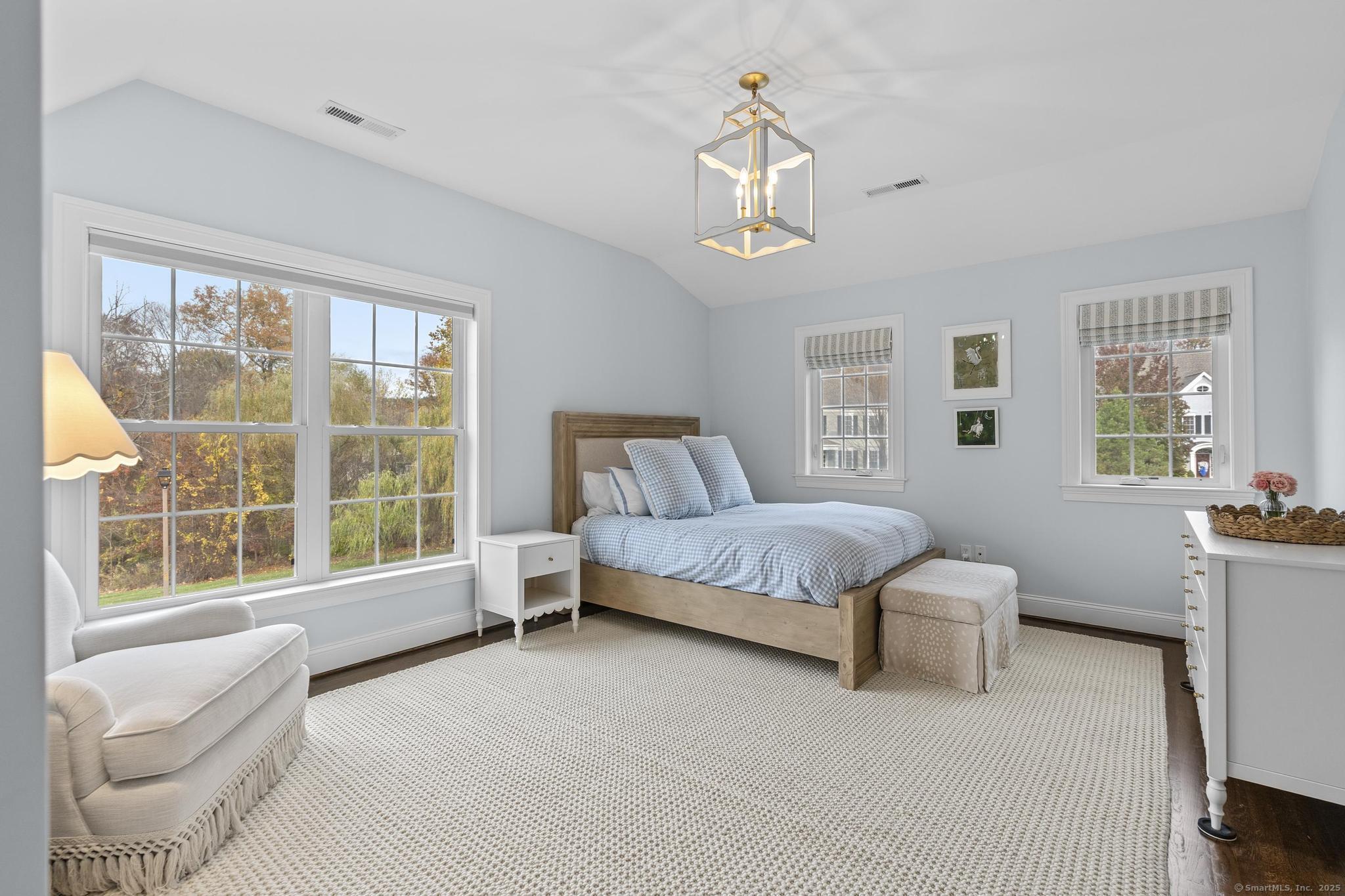 West Hartford, Connecticut, 06117, United States, 4 Bedrooms Bedrooms, ,5 BathroomsBathrooms,Residential,For Sale,1989224