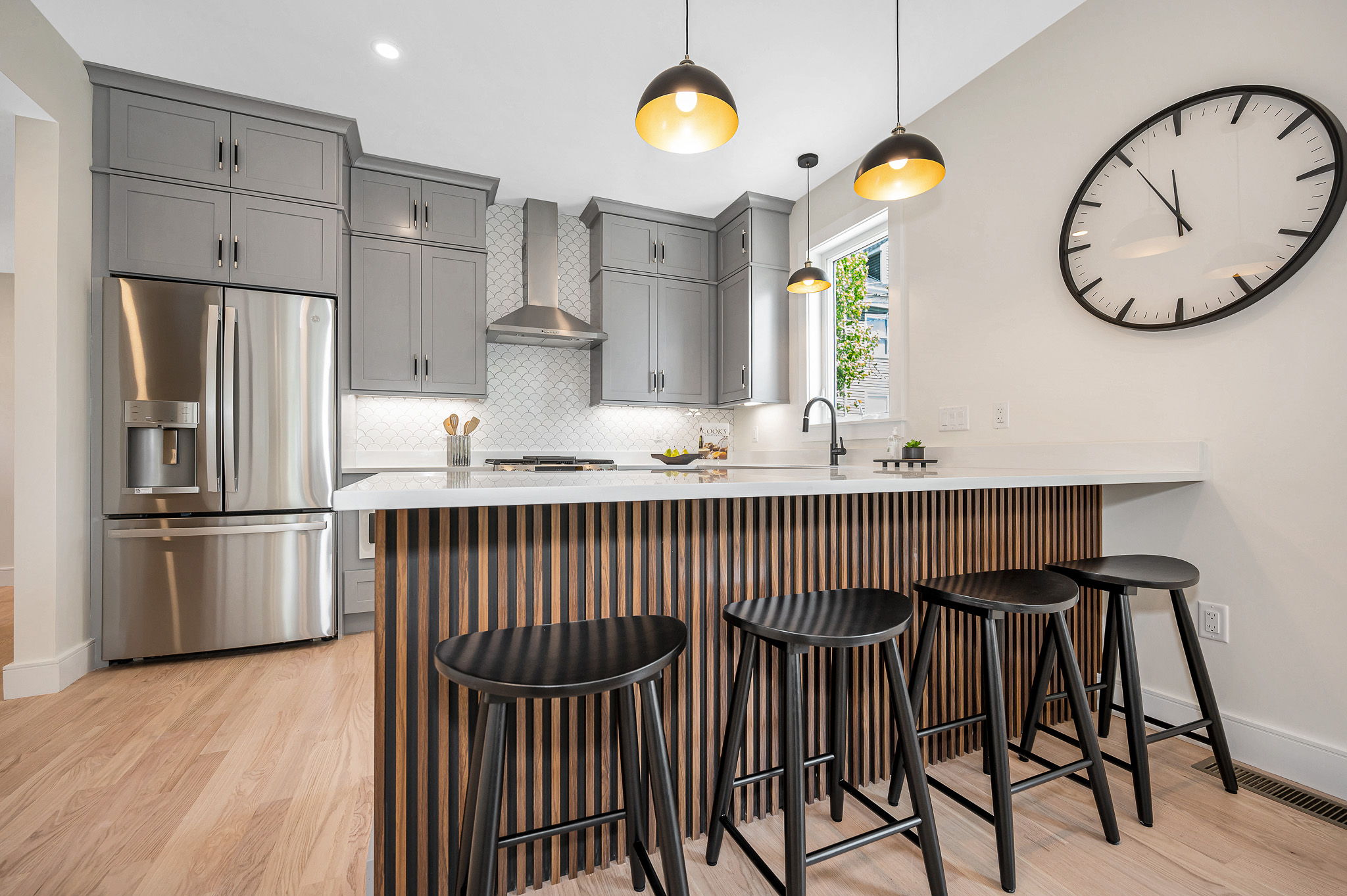 Wakefield, Massachusetts, 01880, United States, 3 Bedrooms Bedrooms, ,3 BathroomsBathrooms,Residential,For Sale,1974087