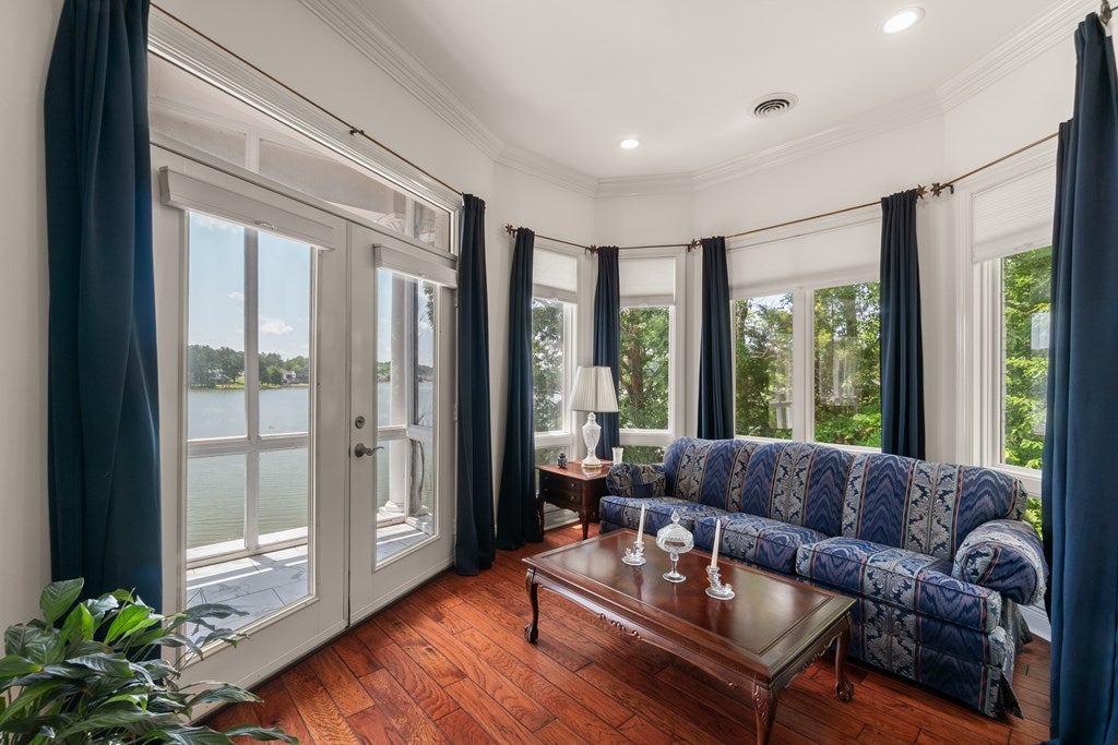 OXFORD, Mississippi, 38655, United States, 5 Bedrooms Bedrooms, ,6 BathroomsBathrooms,Residential,For Sale,1858310