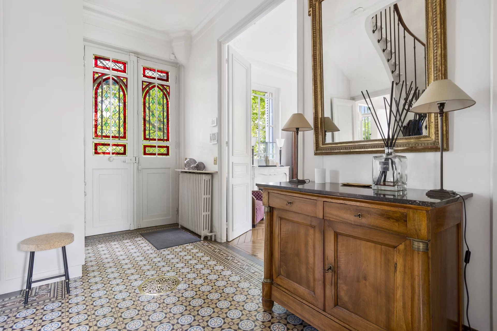 Le Vésinet, Île-de-France, 78110, FR, 6 Bedrooms Bedrooms, ,5 BathroomsBathrooms,Residential,For Sale,1994768