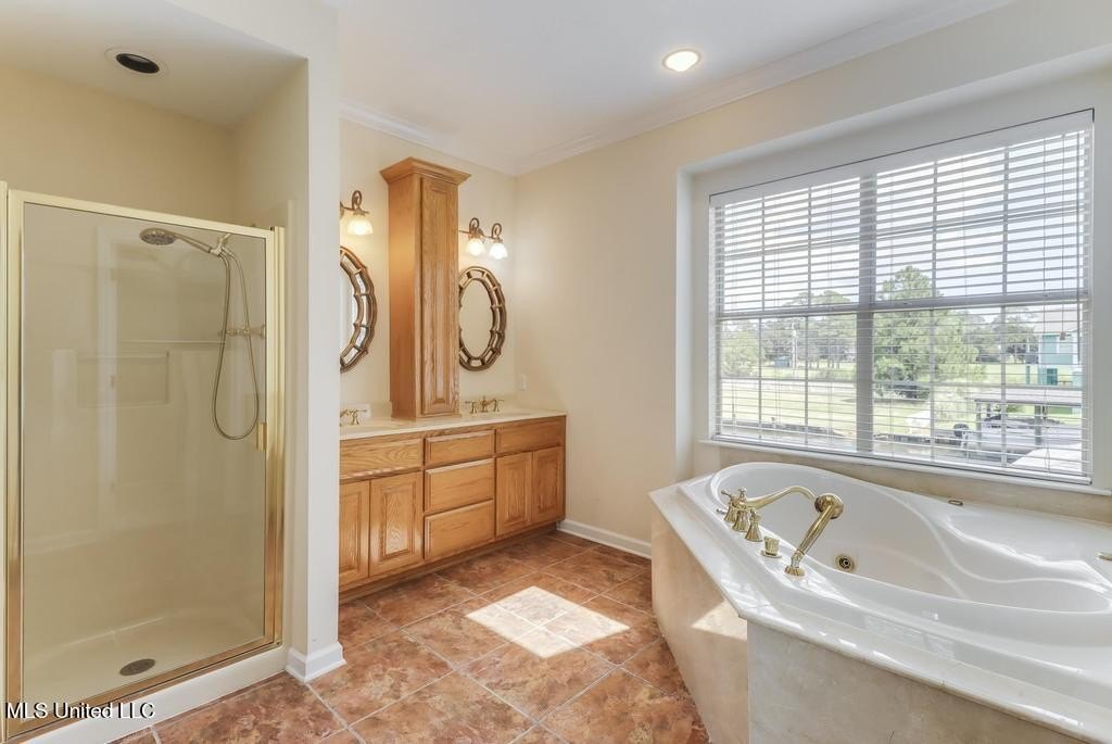 Pass Christian, Mississippi, 39571, United States, 4 Bedrooms Bedrooms, ,4 BathroomsBathrooms,Residential,For Sale,1944880