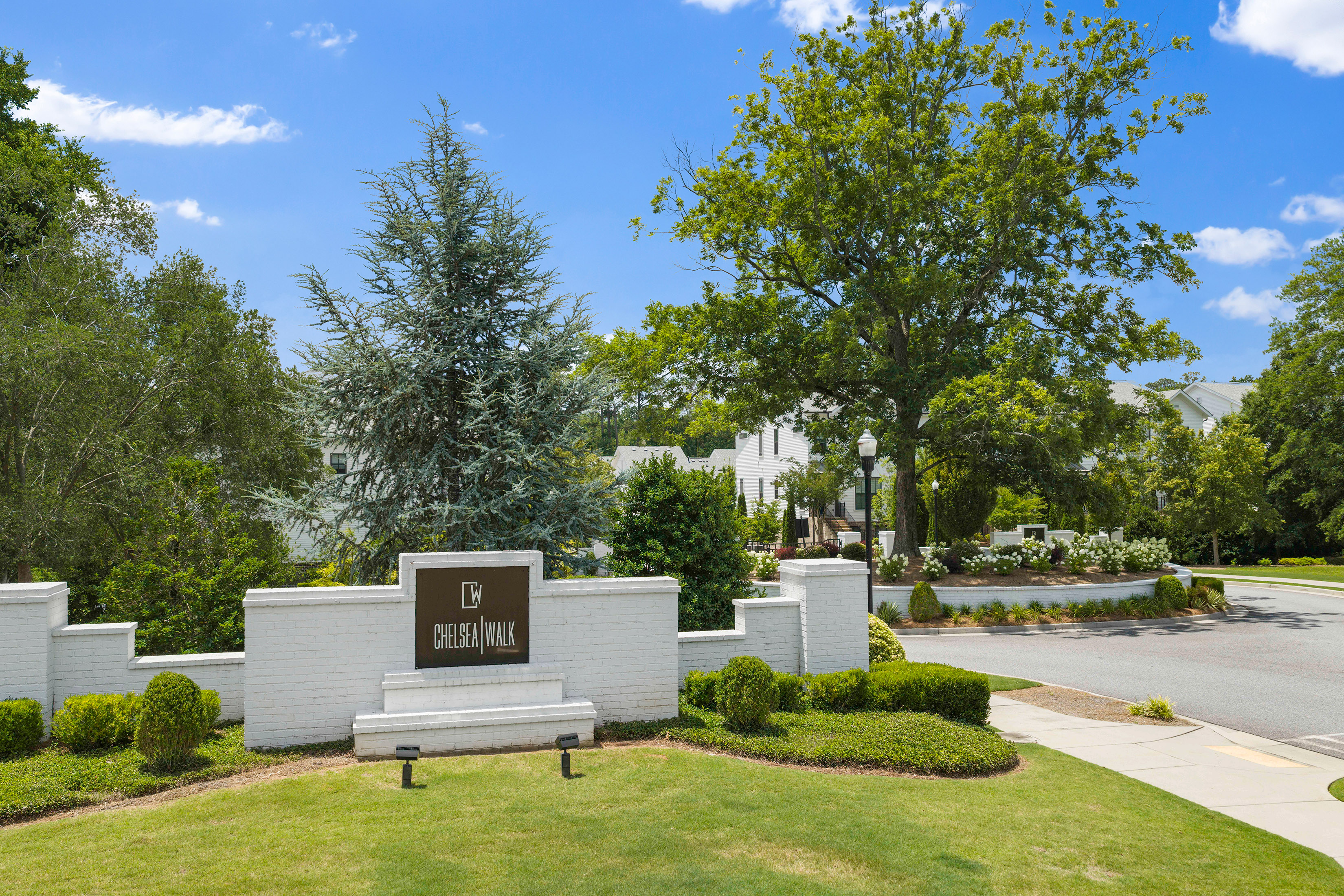  Designer Townhome in One of Alpharetta