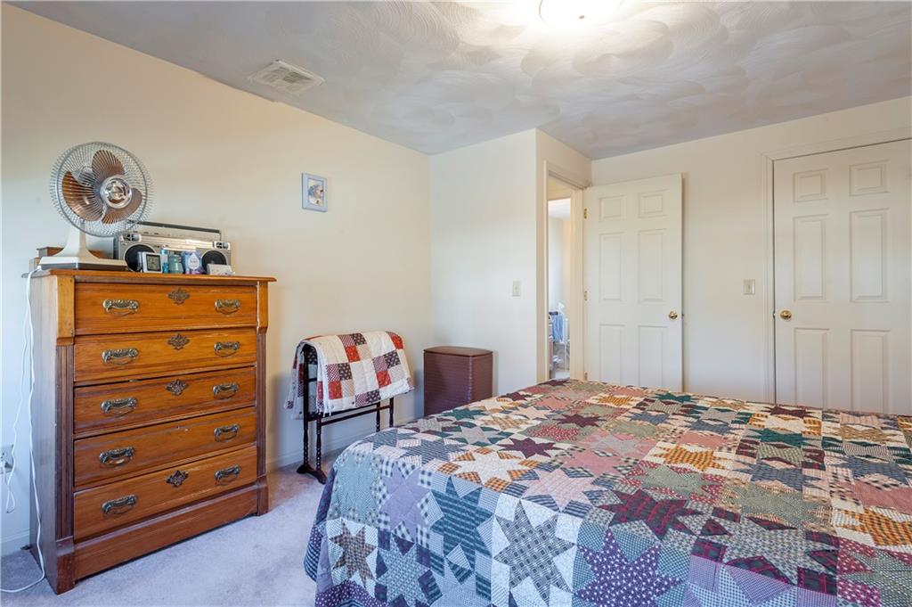 East Greenwich, Rhode Island, 02818, United States, 3 Bedrooms Bedrooms, ,2 BathroomsBathrooms,Residential,For Sale,2010043