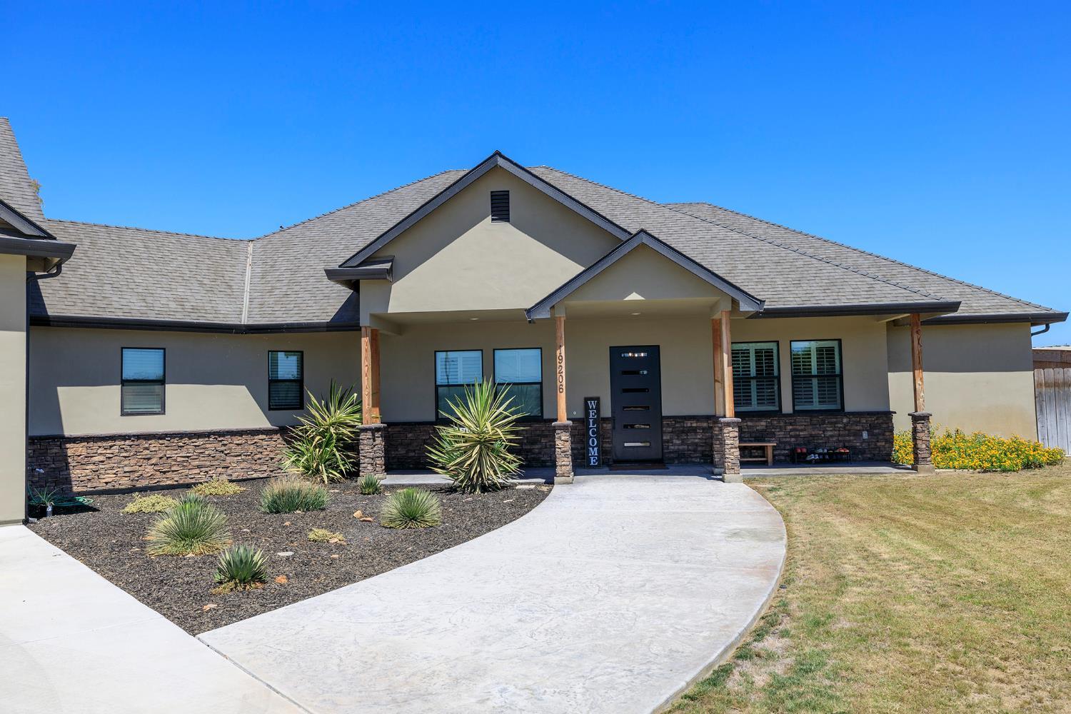 Hilmar, California, 95324, United States, 4 Bedrooms Bedrooms, ,4 BathroomsBathrooms,Residential,For Sale,2005608