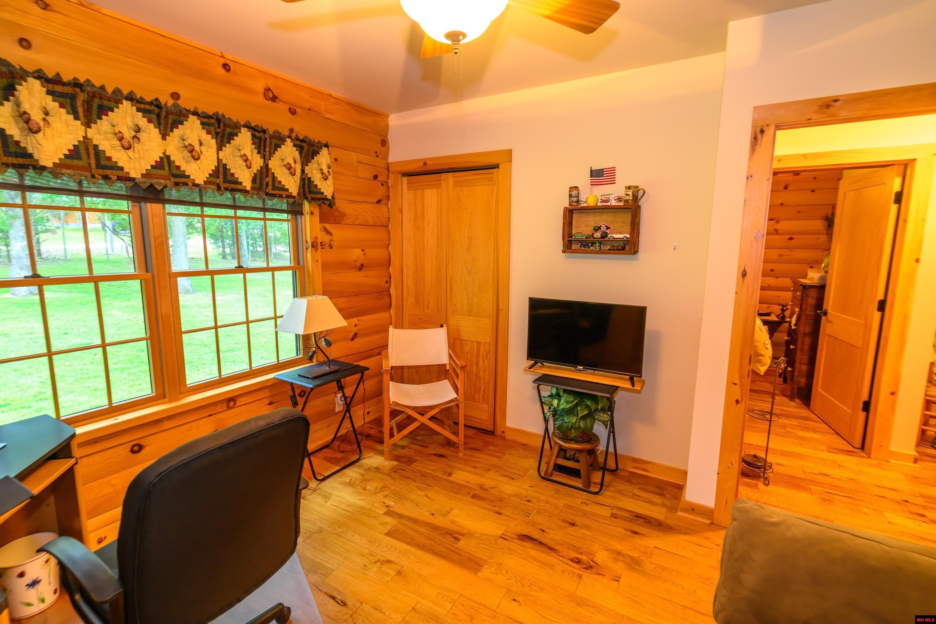 Mountain Home, Arkansas, 72653, United States, 3 Bedrooms Bedrooms, ,3 BathroomsBathrooms,Residential,For Sale,1895222