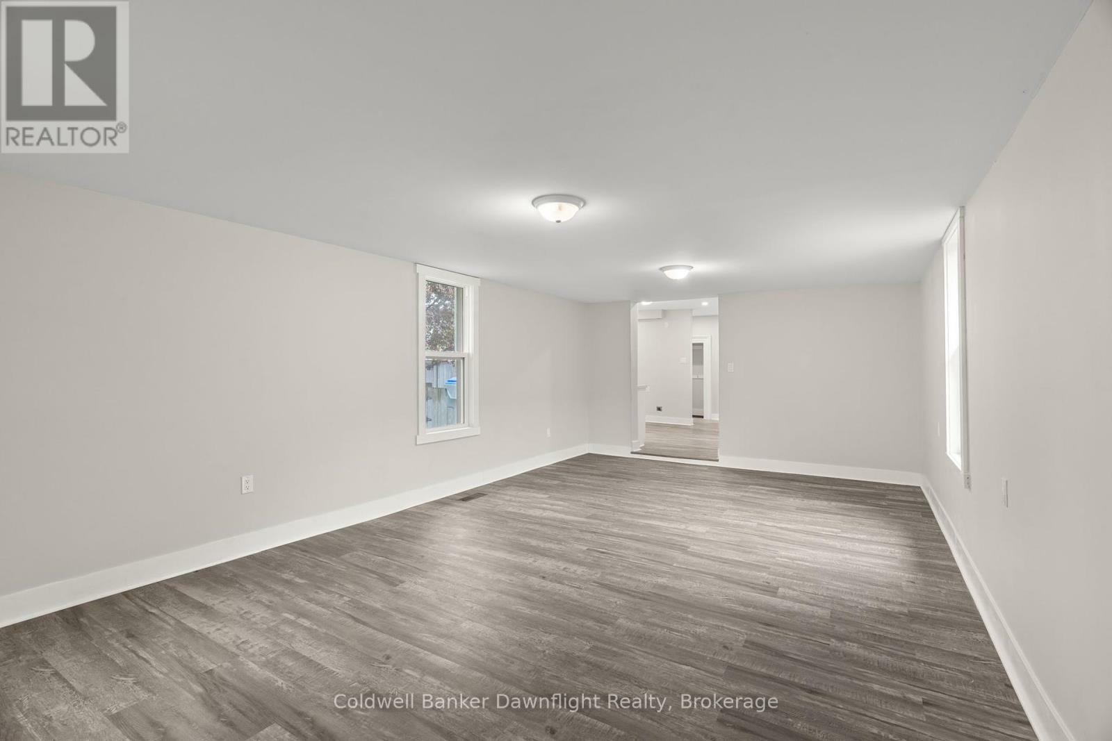 HURON EAST (SEAFORTH), Ontario, N0K 1W0, CA, 3 Bedrooms Bedrooms, ,2 BathroomsBathrooms,Residential,For Sale,1837892