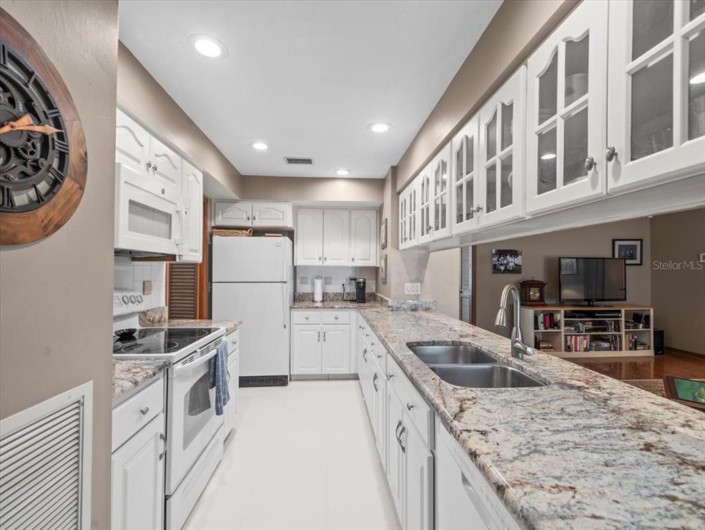 Tampa, Florida, 33618, United States, 4 Bedrooms Bedrooms, ,2 BathroomsBathrooms,Residential,For Sale,1917104