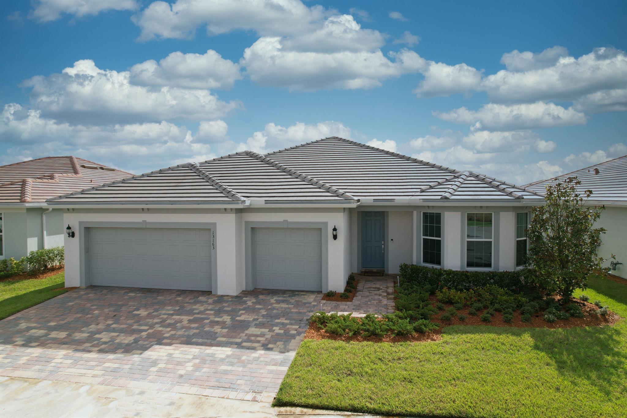 Port St Lucie, Florida, 34987, United States, 2 Bedrooms Bedrooms, ,3 BathroomsBathrooms,Residential,For Sale,1975930