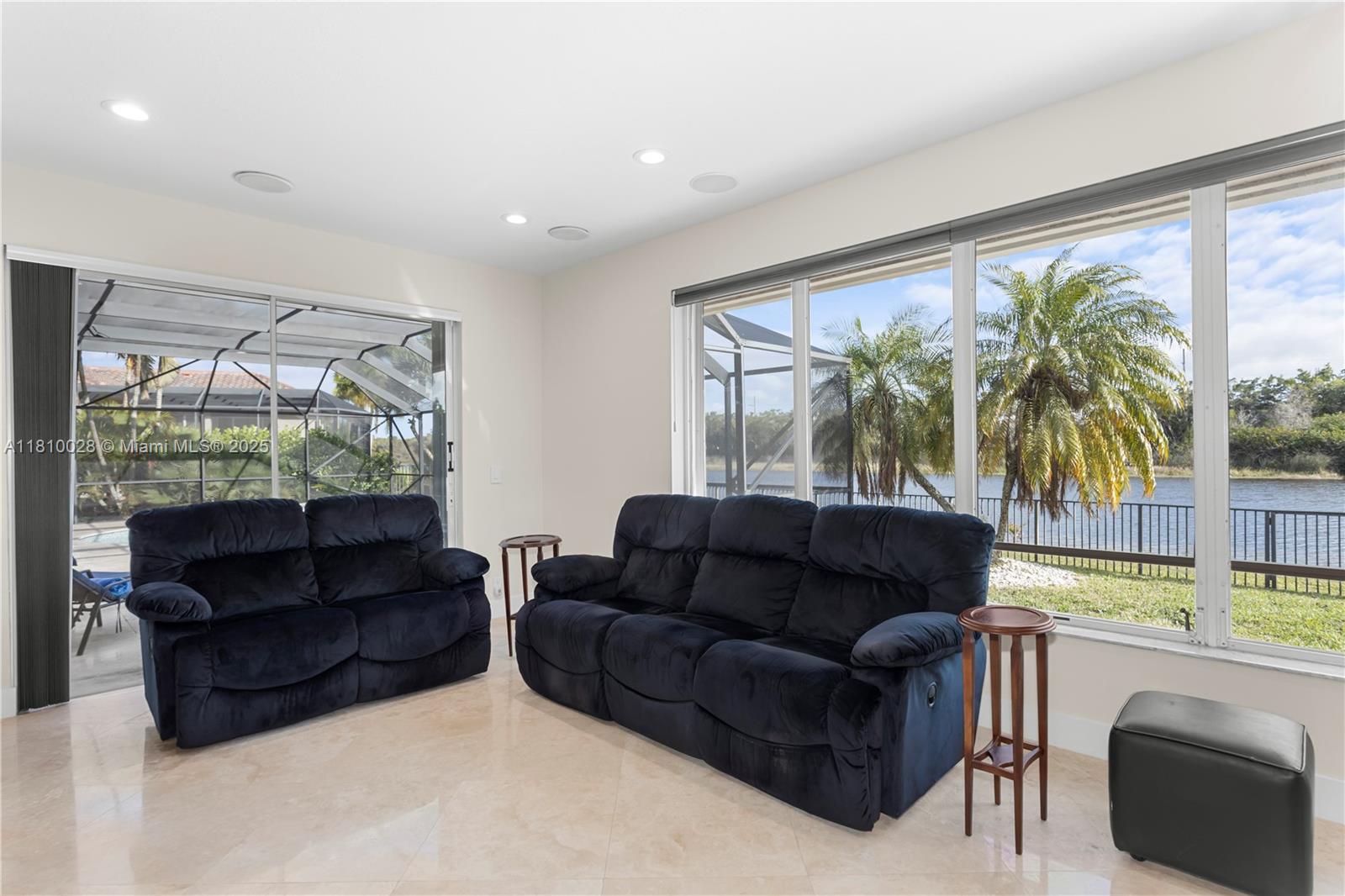 Weston, Florida, 33327, United States, 5 Bedrooms Bedrooms, ,5 BathroomsBathrooms,Residential,For Sale,1837536