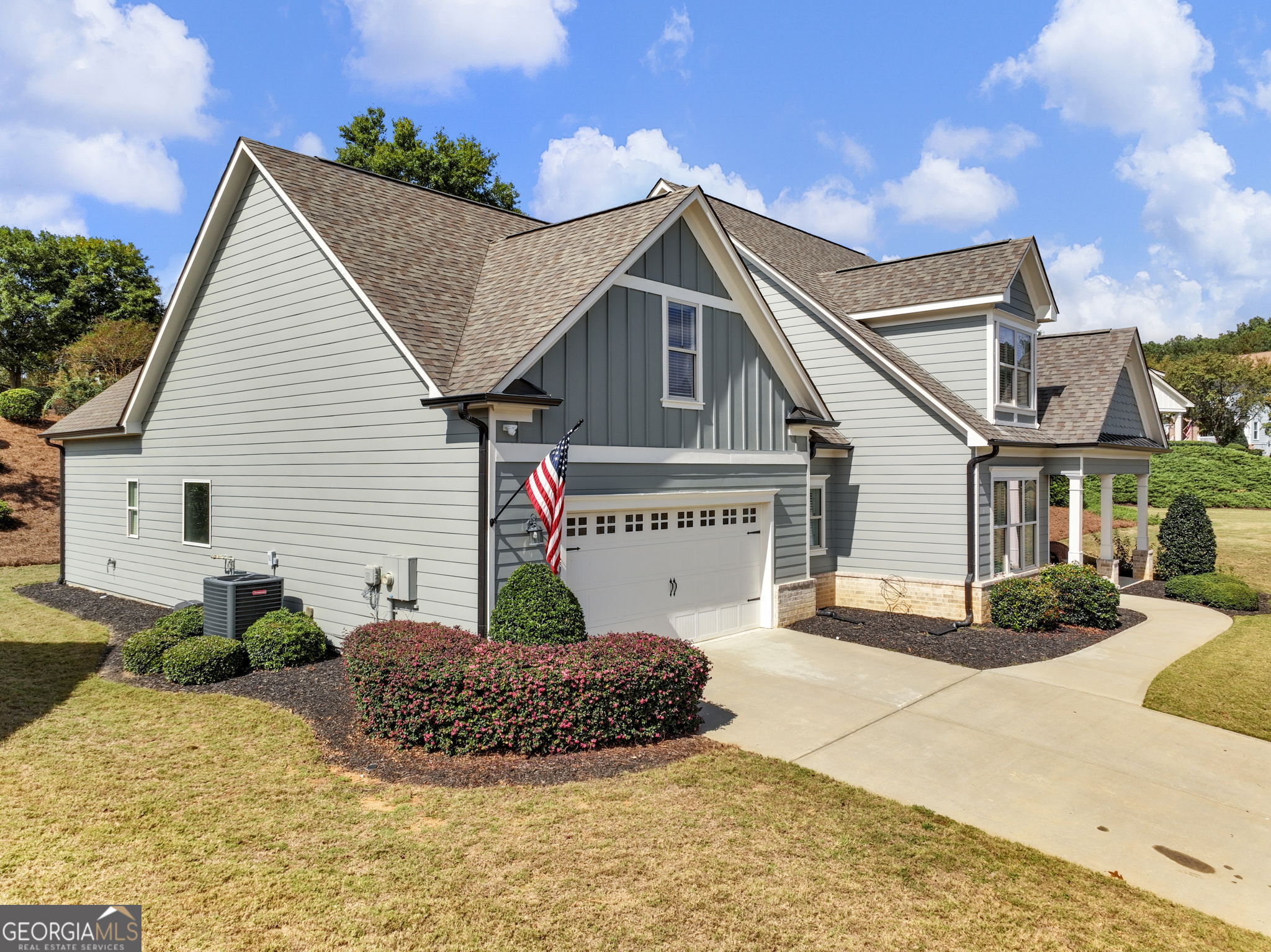 Hoschton, Georgia, 30548, United States, 5 Bedrooms Bedrooms, ,3 BathroomsBathrooms,Residential,For Sale,1986295