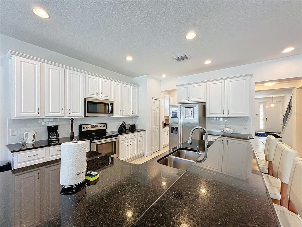 416 Orange Cosmos Boulevard, Davenport, Florida, 33837, United States, 6 Bedrooms Bedrooms, ,7 BathroomsBathrooms,Residential,For Sale,416 Orange Cosmos Boulevard,1634304