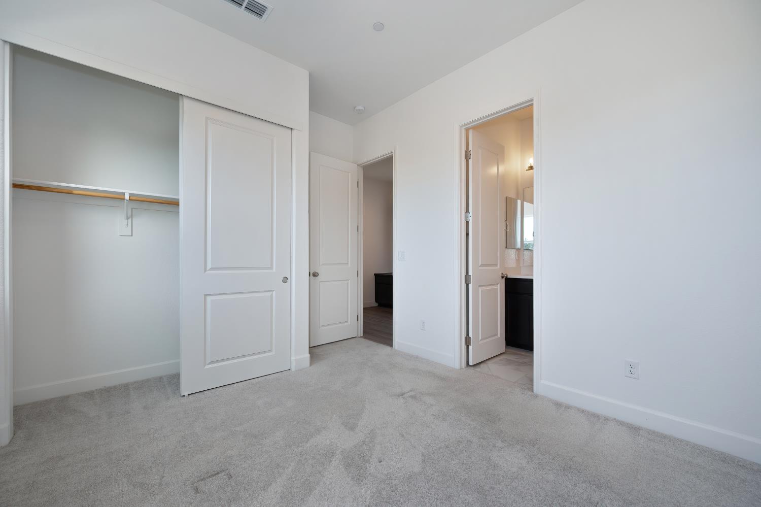 Roseville, California, 95747, United States, 4 Bedrooms Bedrooms, ,4 BathroomsBathrooms,Residential,For Sale,1992933