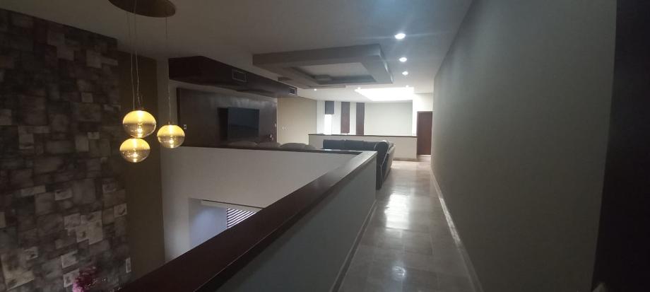 Circuito de la Pimavera, Torreón, Coahuila de Zaragoza, 27018, Mexico, 5 Bedrooms Bedrooms, ,3 BathroomsBathrooms,Residential,For Sale,Circuito de la Pimavera,1587997