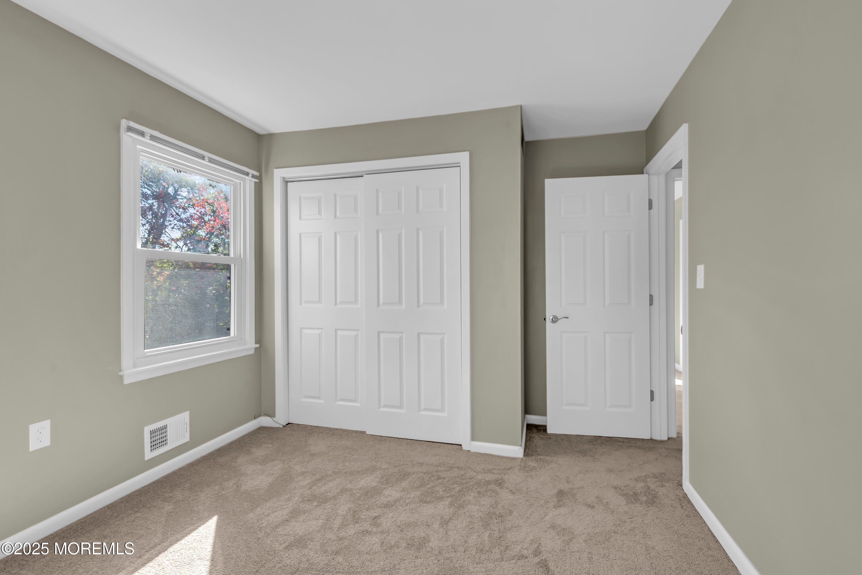 Freehold, New Jersey, 07728, United States, 3 Bedrooms Bedrooms, ,2 BathroomsBathrooms,Residential,For Sale,1990180