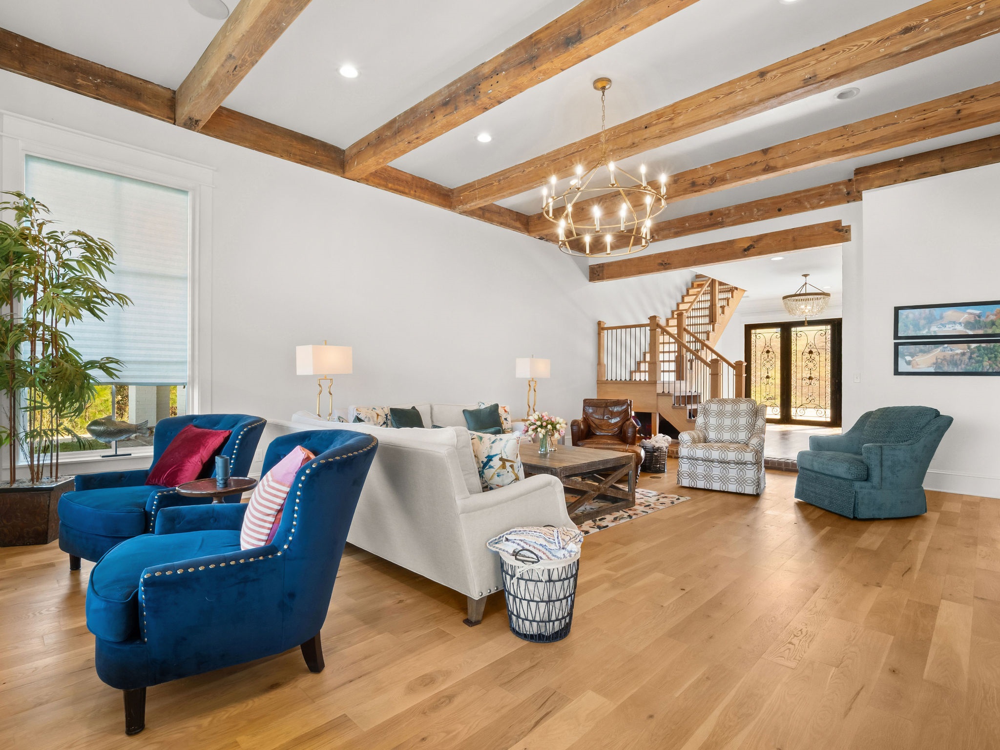 Many, Louisiana, 71449, United States, 3 Bedrooms Bedrooms, ,4 BathroomsBathrooms,Residential,For Sale,1998076