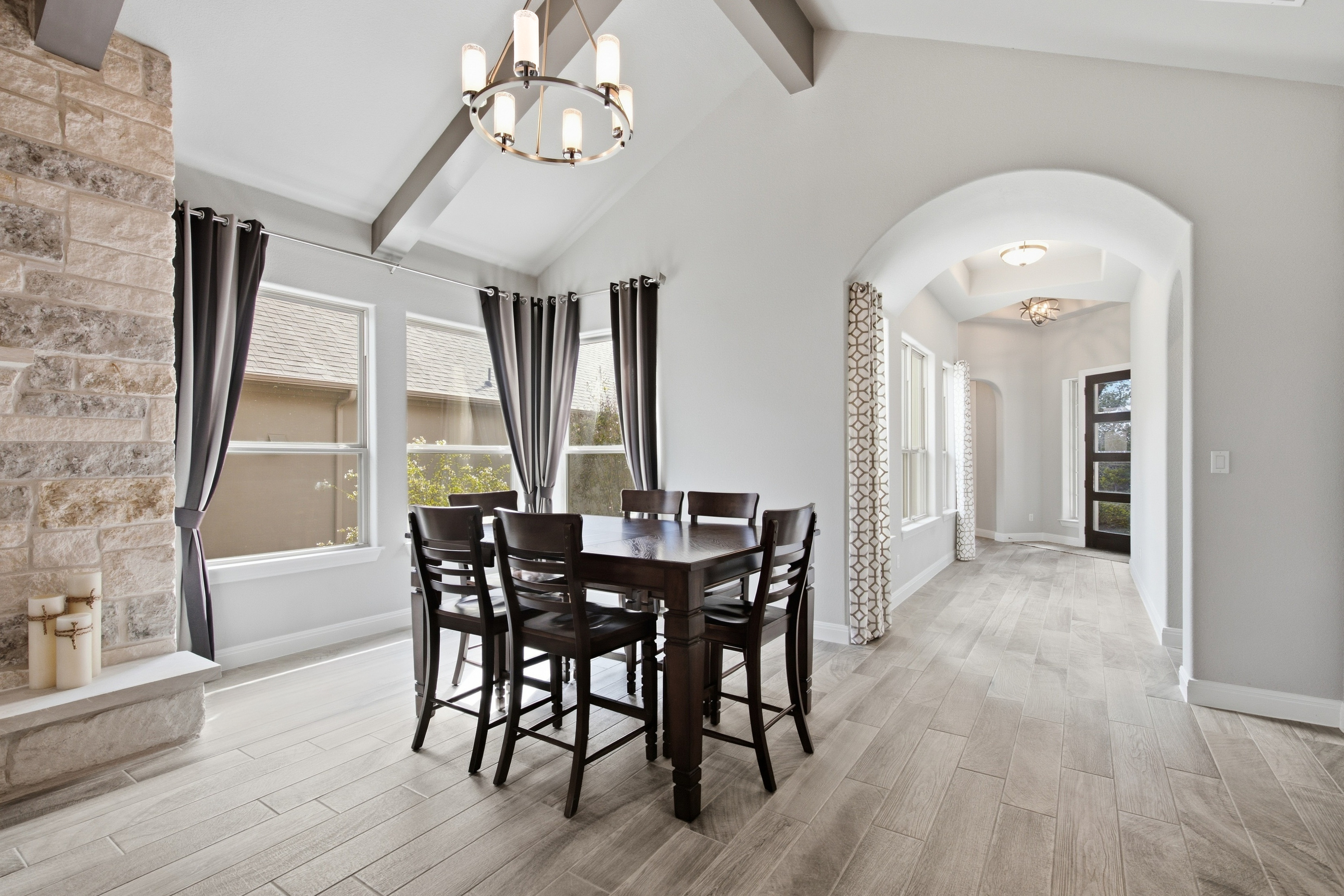  Elevated Living at The Colony - 物件實景
