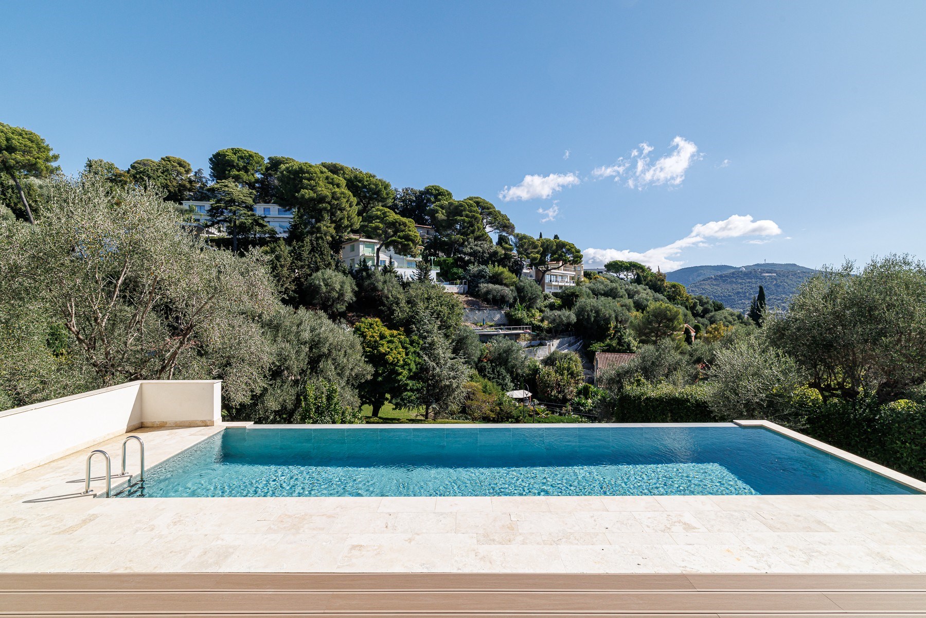  Contemporary villa for sale Nice Gairaut : 5 bedrooms, pool, rooftop terrace - 物件實景