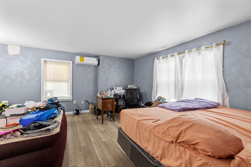 Fitchburg, Massachusetts, 01420, United States, 9 Bedrooms Bedrooms, ,3 BathroomsBathrooms,Residential,For Sale,1927899