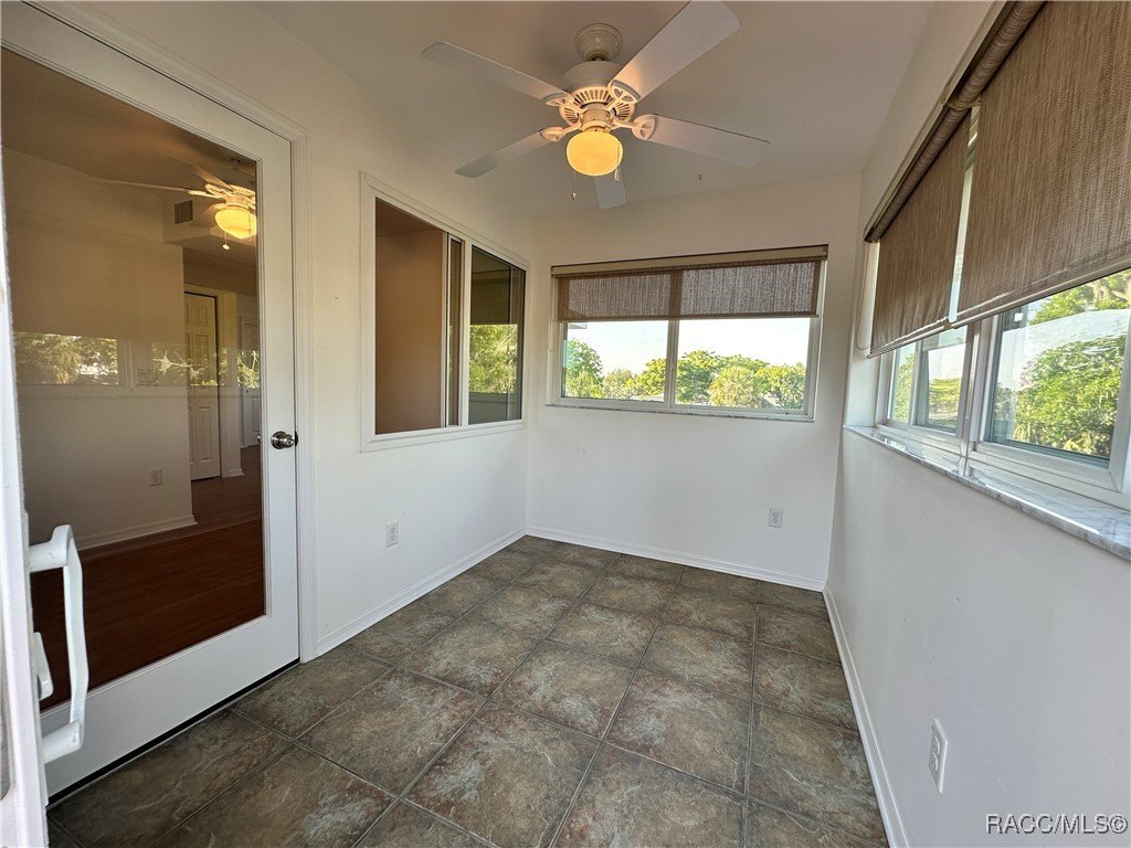 Crystal River, Florida, 34429, United States, 4 Bedrooms Bedrooms, ,3 BathroomsBathrooms,Residential,For Sale,1996734