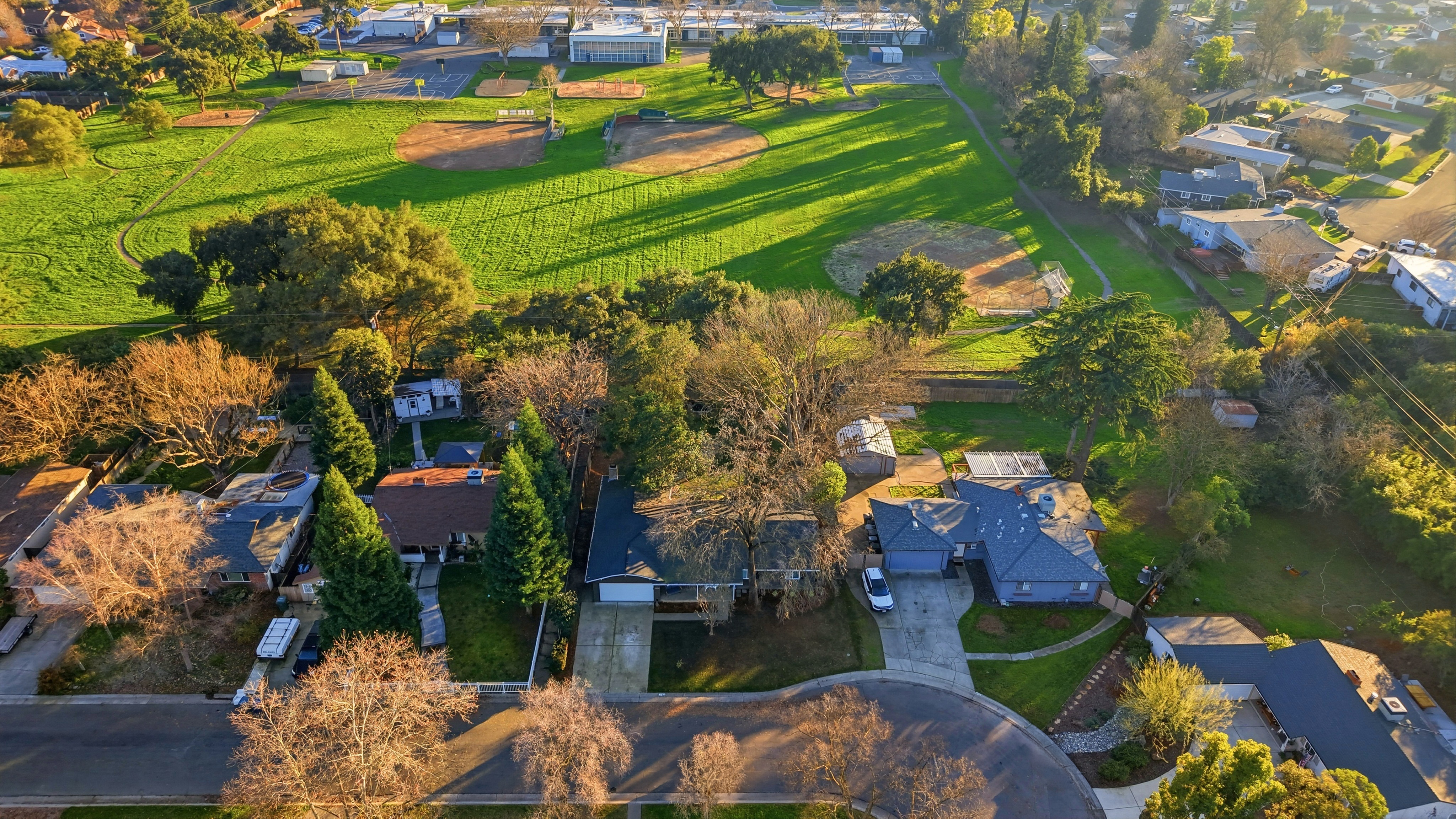  4604 Oxbow Drive, Sacramento, CA 95864 - 物件實景