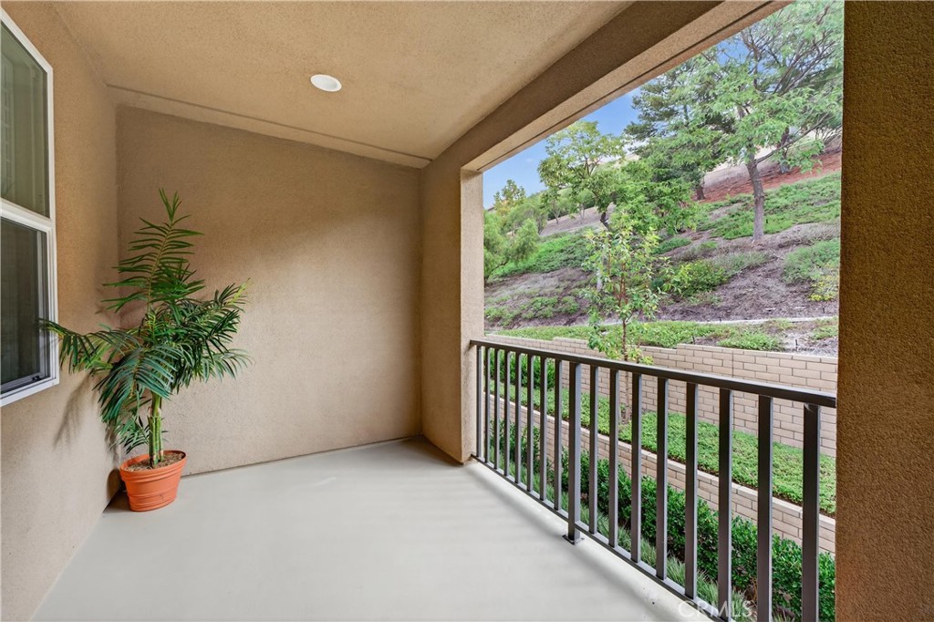 Mission Viejo, California, 92692, United States, 4 Bedrooms Bedrooms, ,4 BathroomsBathrooms,Residential,For Sale,1988036