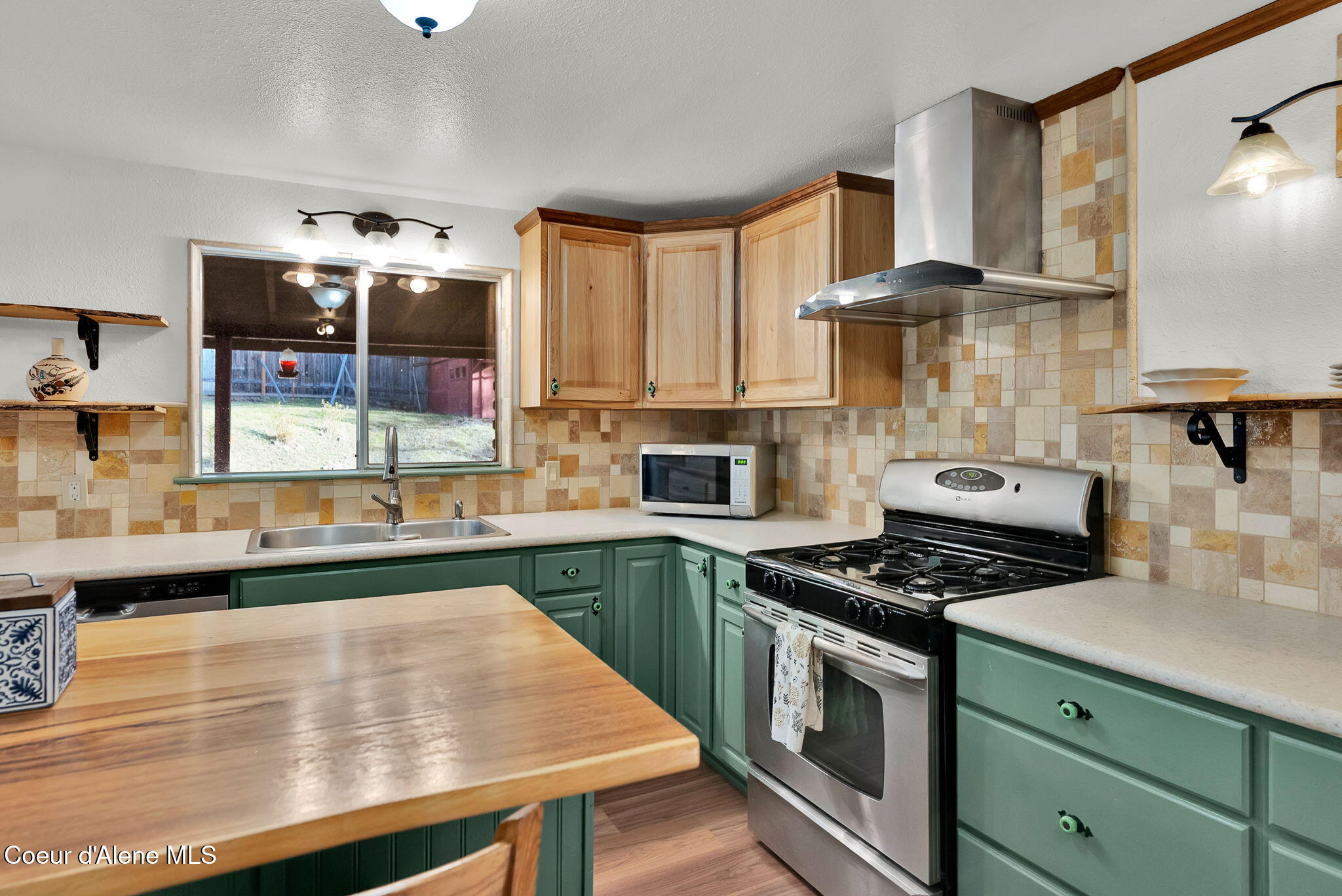 Orofino, Idaho, 83544, United States, 4 Bedrooms Bedrooms, ,Residential,For Sale,1991017