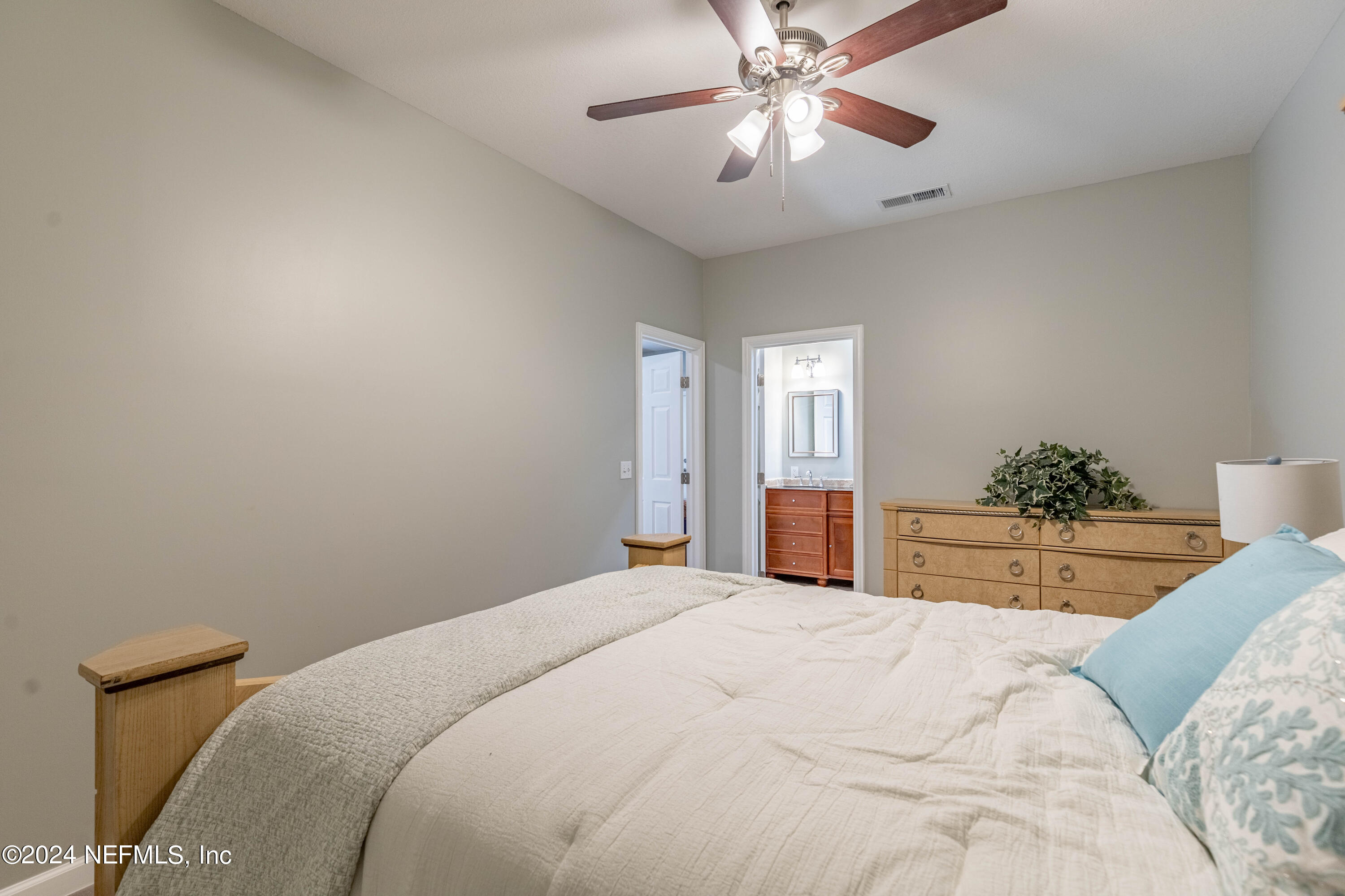 Jacksonville, Florida, 32210, United States, 3 Bedrooms Bedrooms, ,5 BathroomsBathrooms,Residential,For Sale,1868586