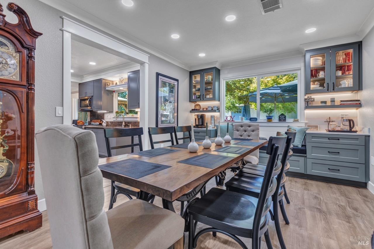 Vacaville, California, 95688, United States, 4 Bedrooms Bedrooms, ,3 BathroomsBathrooms,Residential,For Sale,1900587