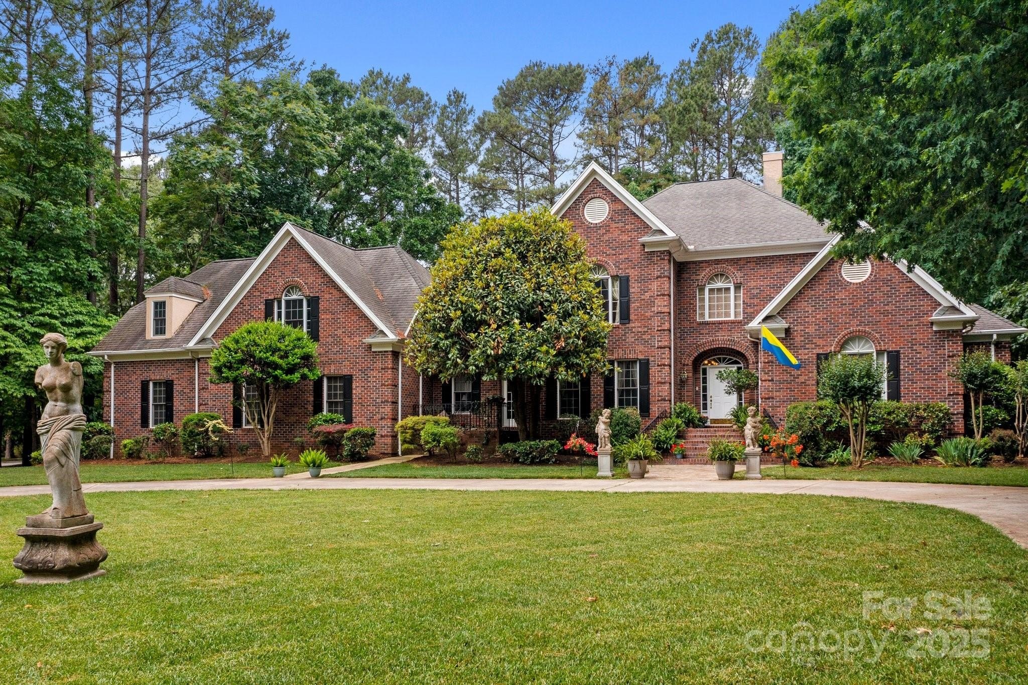 Salisbury, North Carolina, 28147, United States, 4 Bedrooms Bedrooms, ,5 BathroomsBathrooms,Residential,For Sale,1942875
