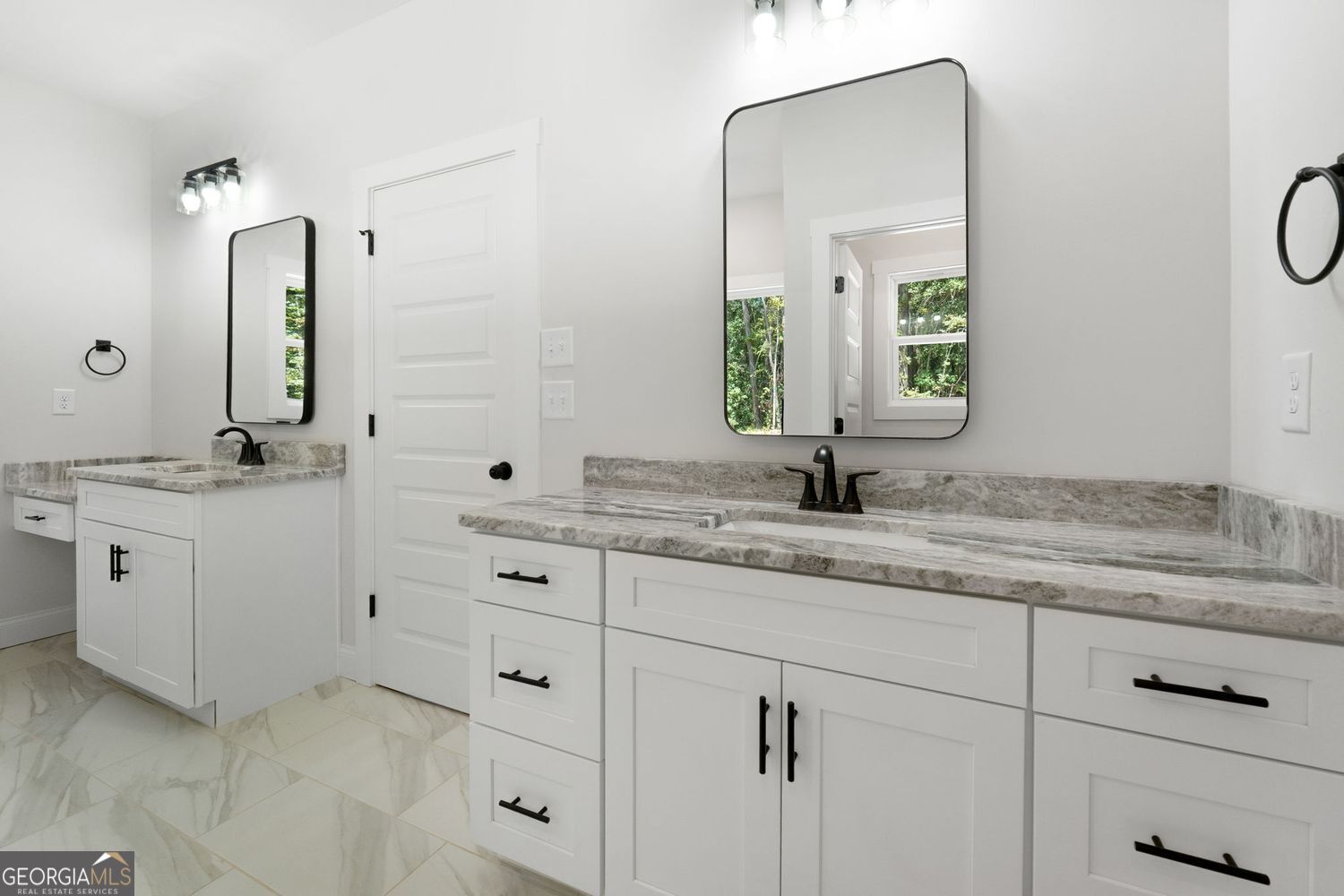 Forsyth, Georgia, 31029, United States, 4 Bedrooms Bedrooms, ,3 BathroomsBathrooms,Residential,For Sale,1922681